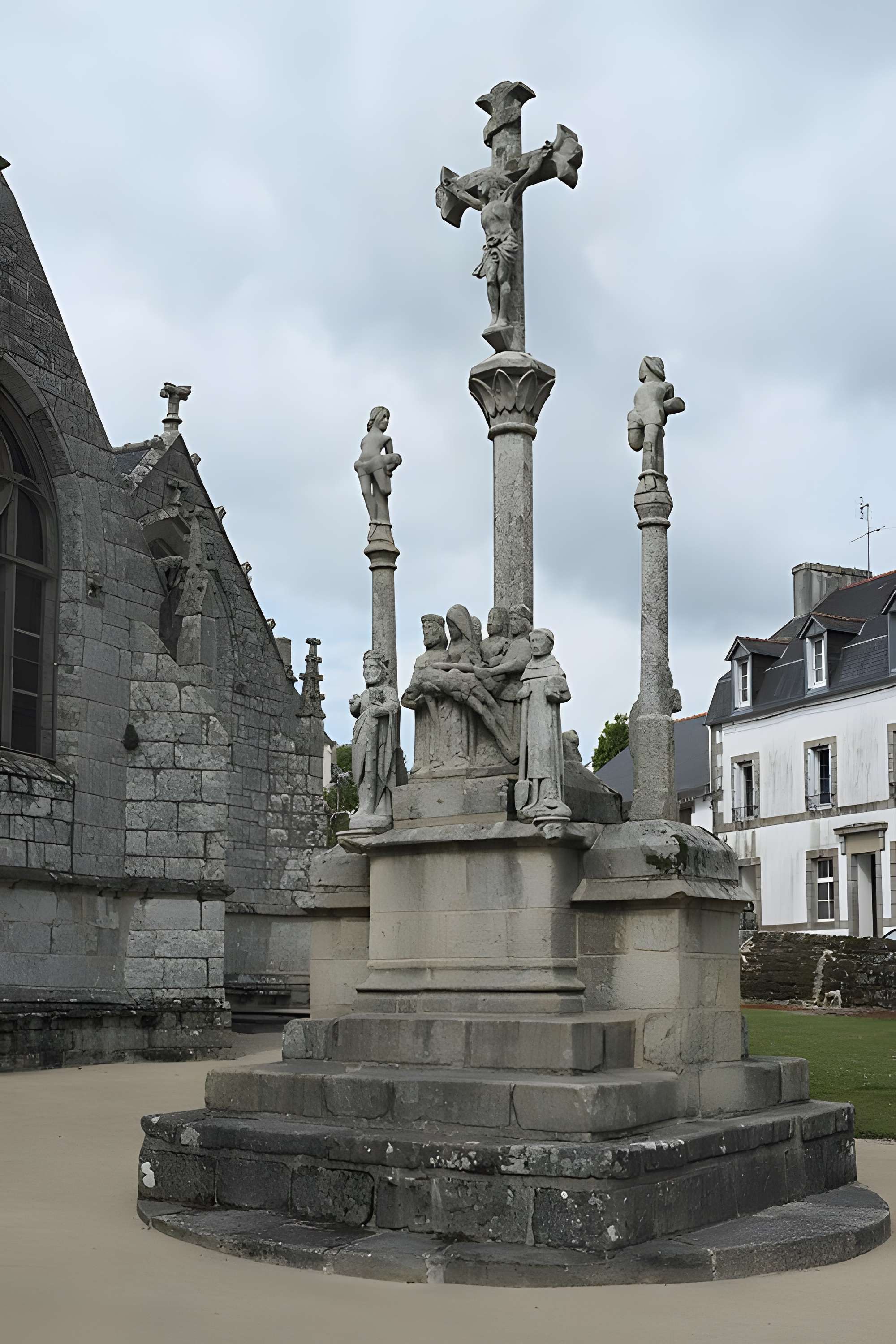 Église Saint-Fiacre de Guengat
