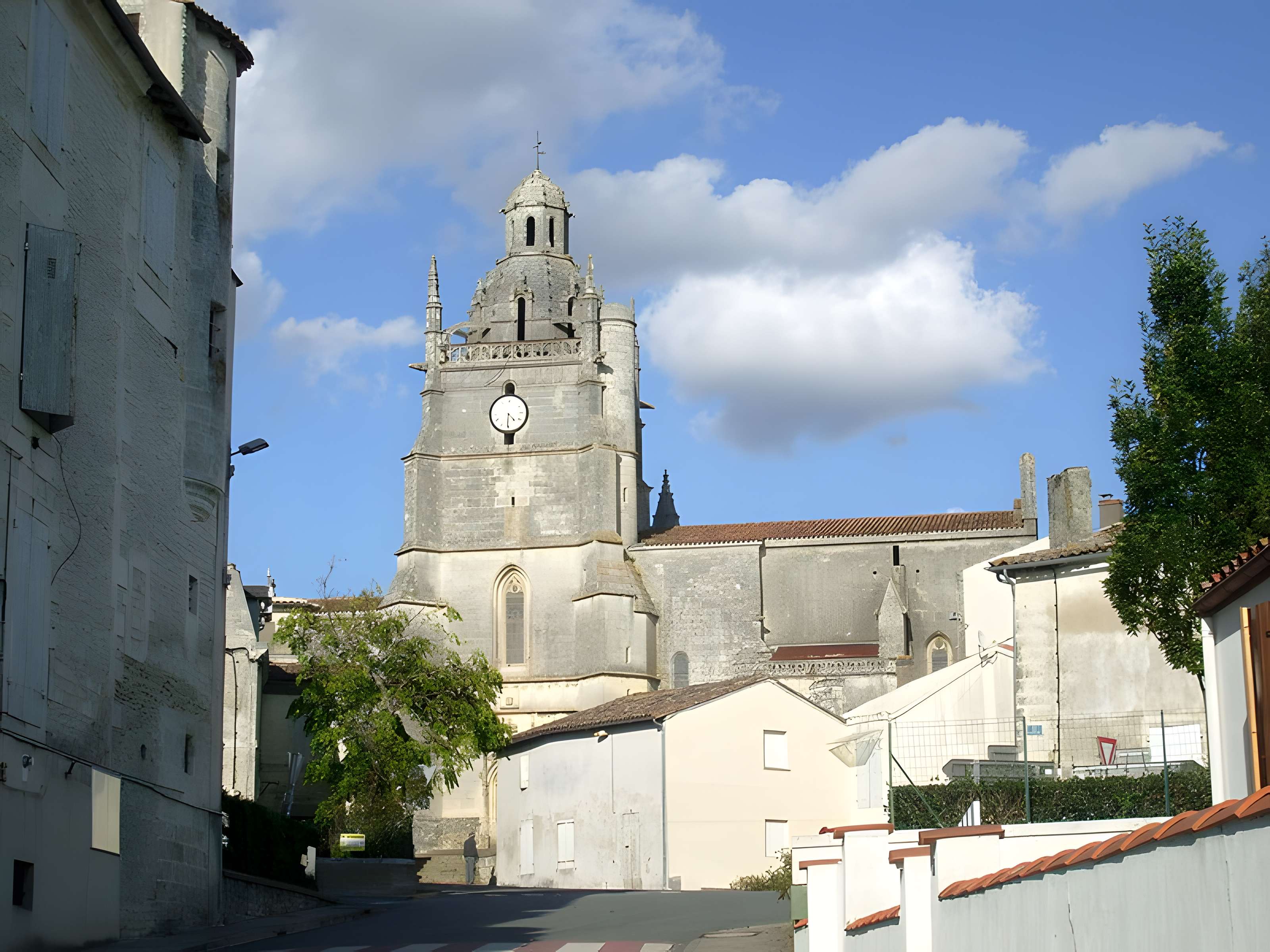 Église Saint-Fortunat de Saint-Fort-sur-Gironde