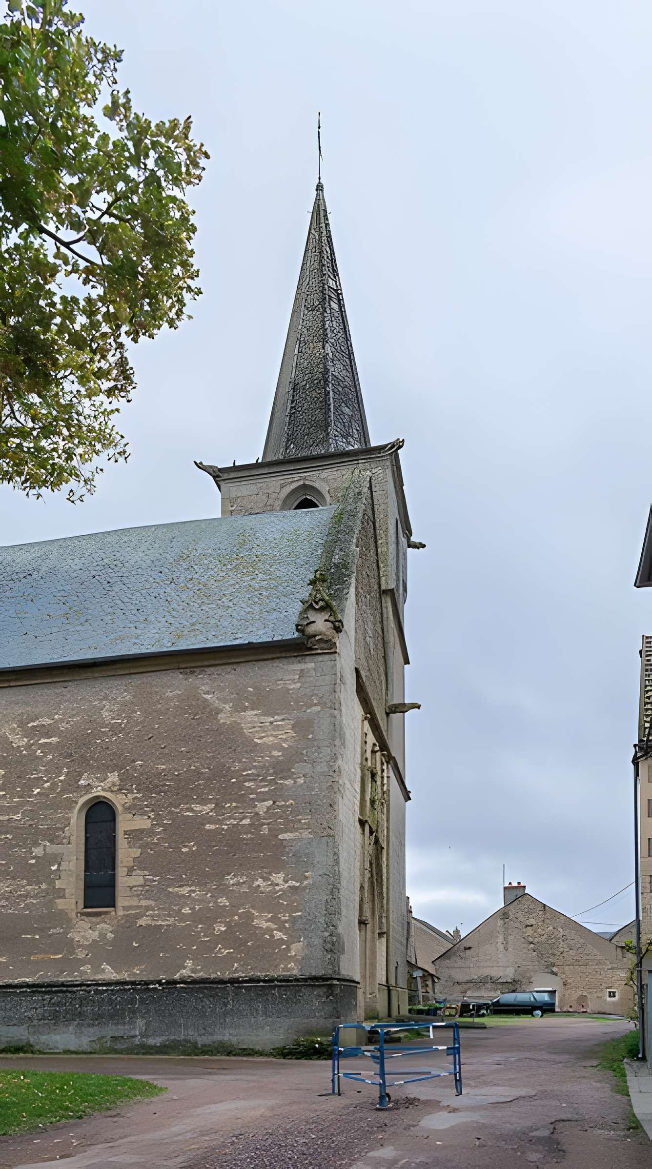 Église Saint-Franchy d'Amazy