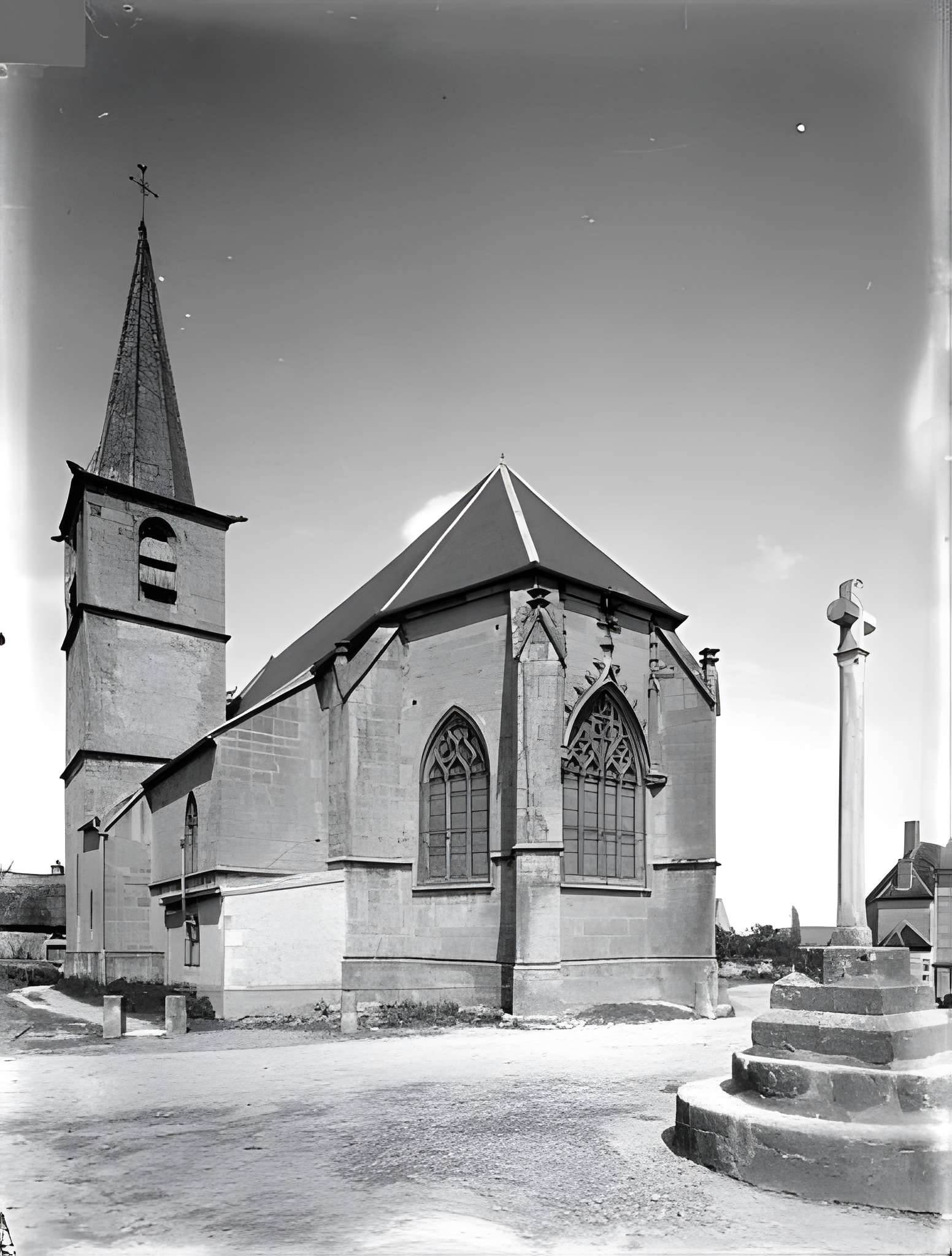 Église Saint-Franchy d'Amazy