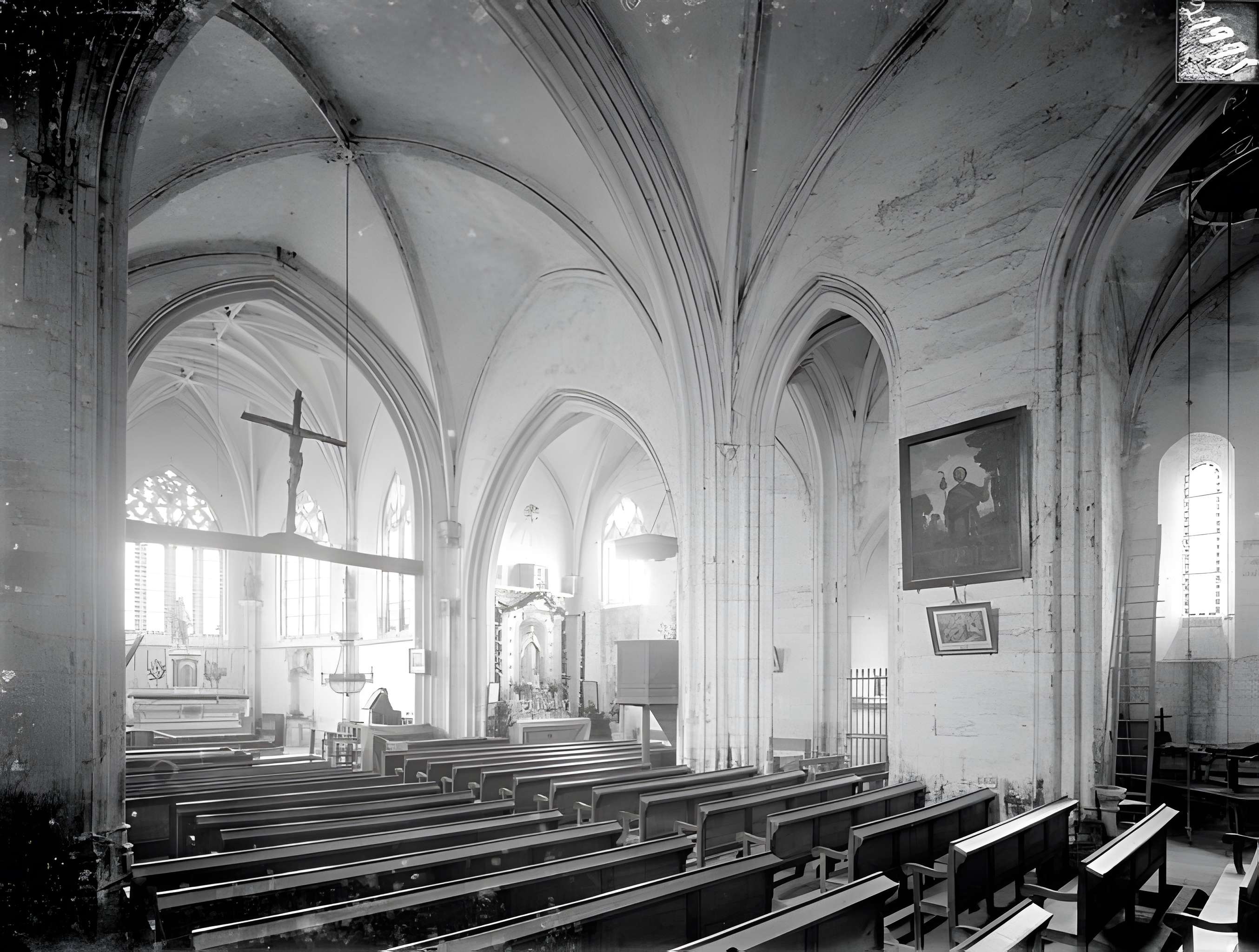 Église Saint-Franchy d'Amazy