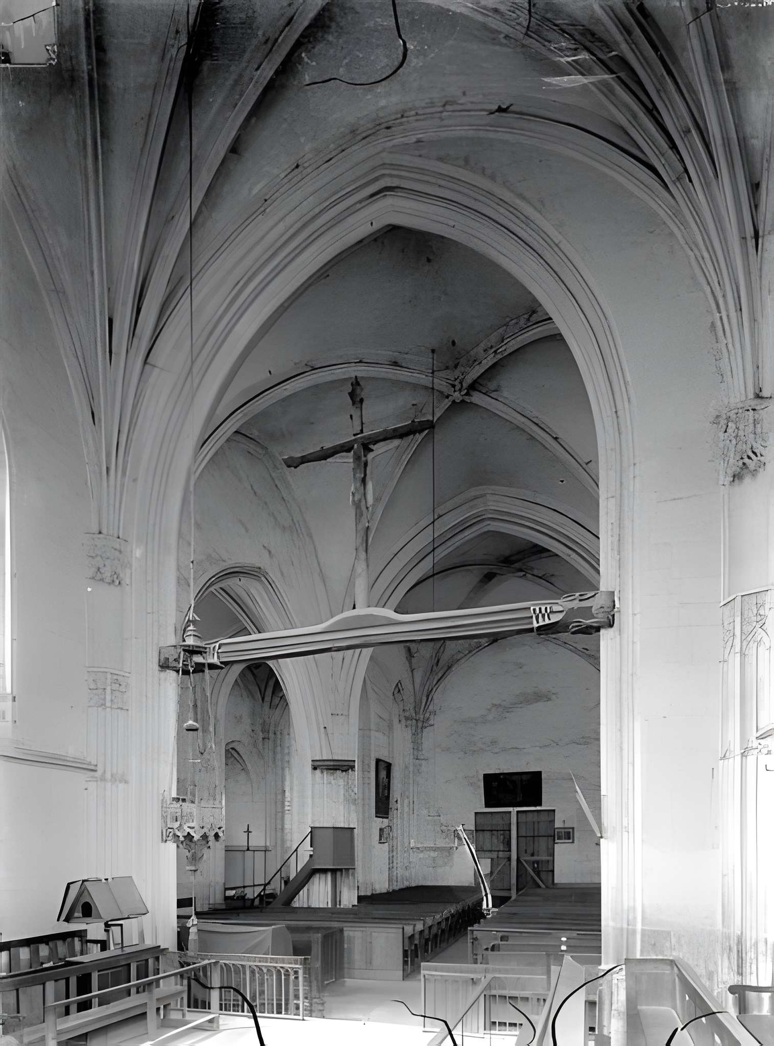 Église Saint-Franchy d'Amazy