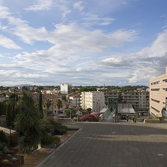 Photo de Église Saint-François de la Pierre-Rouge, de lenclos Saint-François et enclos Saint-François de la Pierre-Rouge