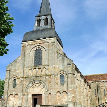 Église Saint-Genès de Châteaumeillant