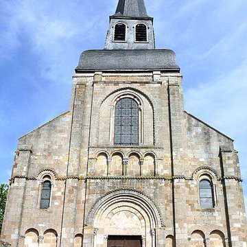 Église Saint-Genès de Châteaumeillant