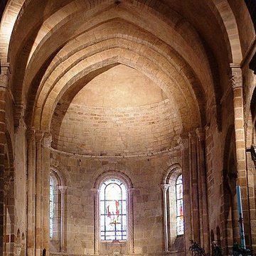 Église Saint-Genès de Châteaumeillant