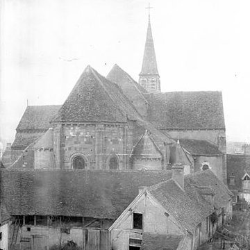 Église Saint-Genès de Châteaumeillant