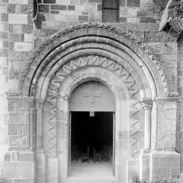 Église Saint-Genès de Châteaumeillant