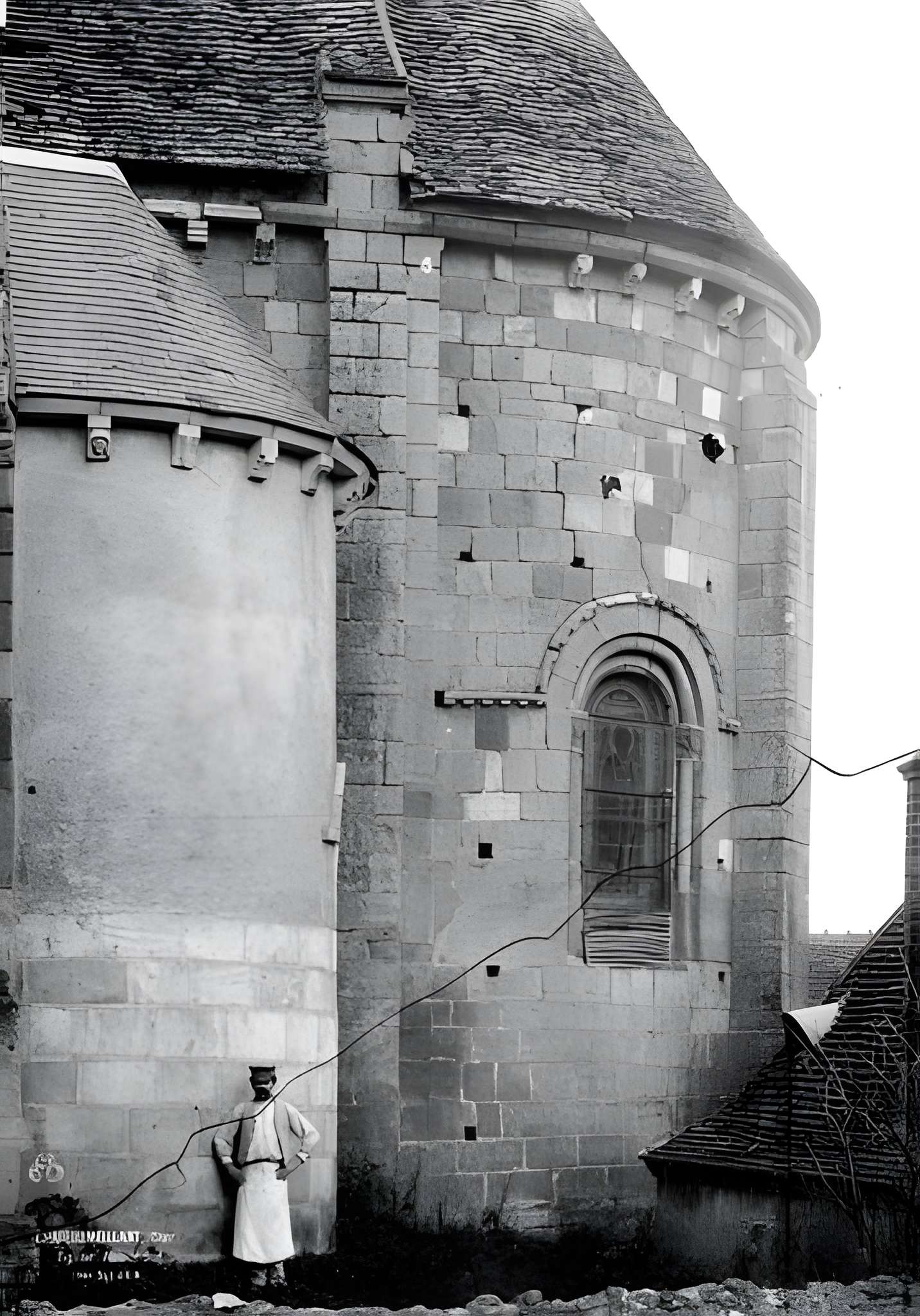 Église Saint-Genès de Châteaumeillant