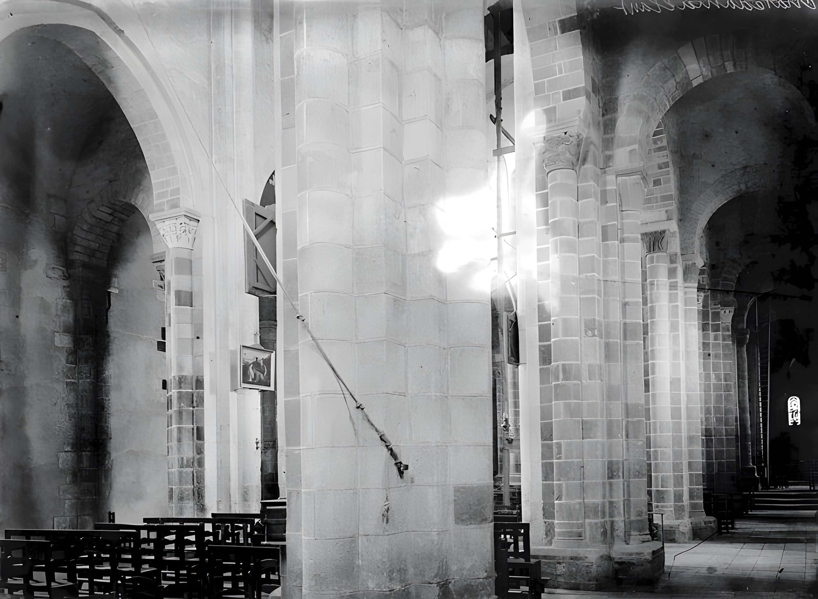 Église Saint-Genès de Châteaumeillant