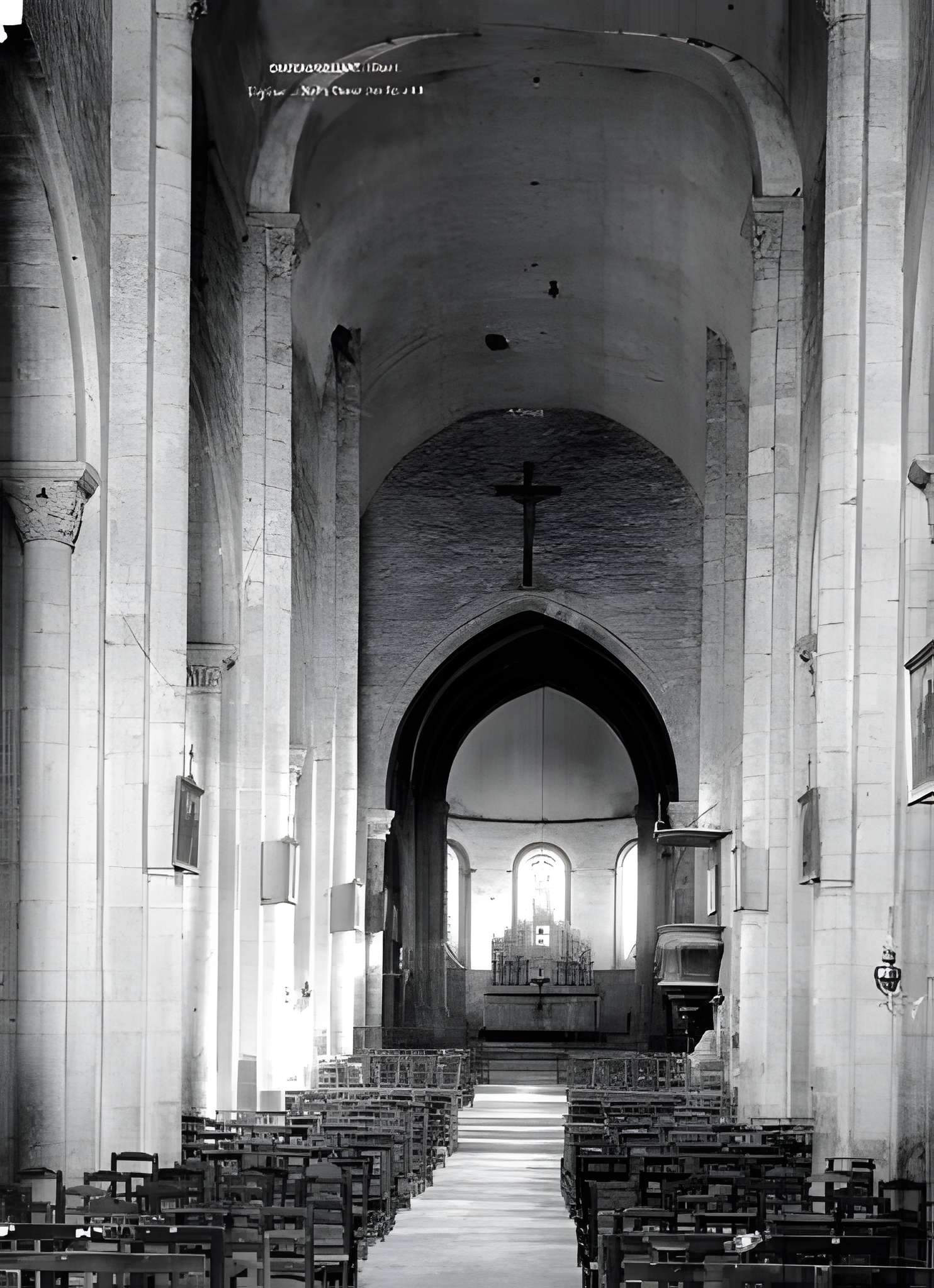 Église Saint-Genès de Châteaumeillant