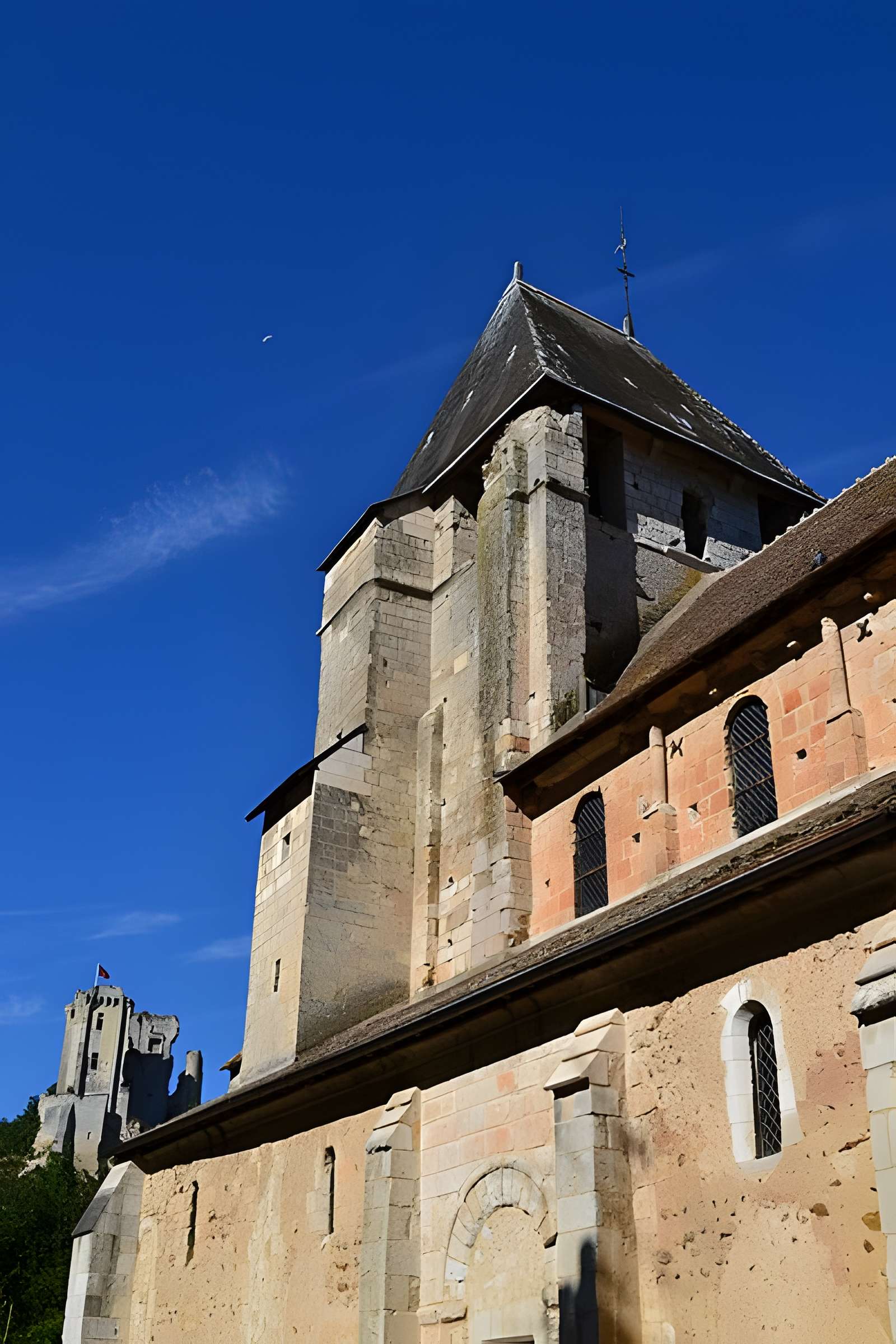Église Saint-Genest de Lavardin