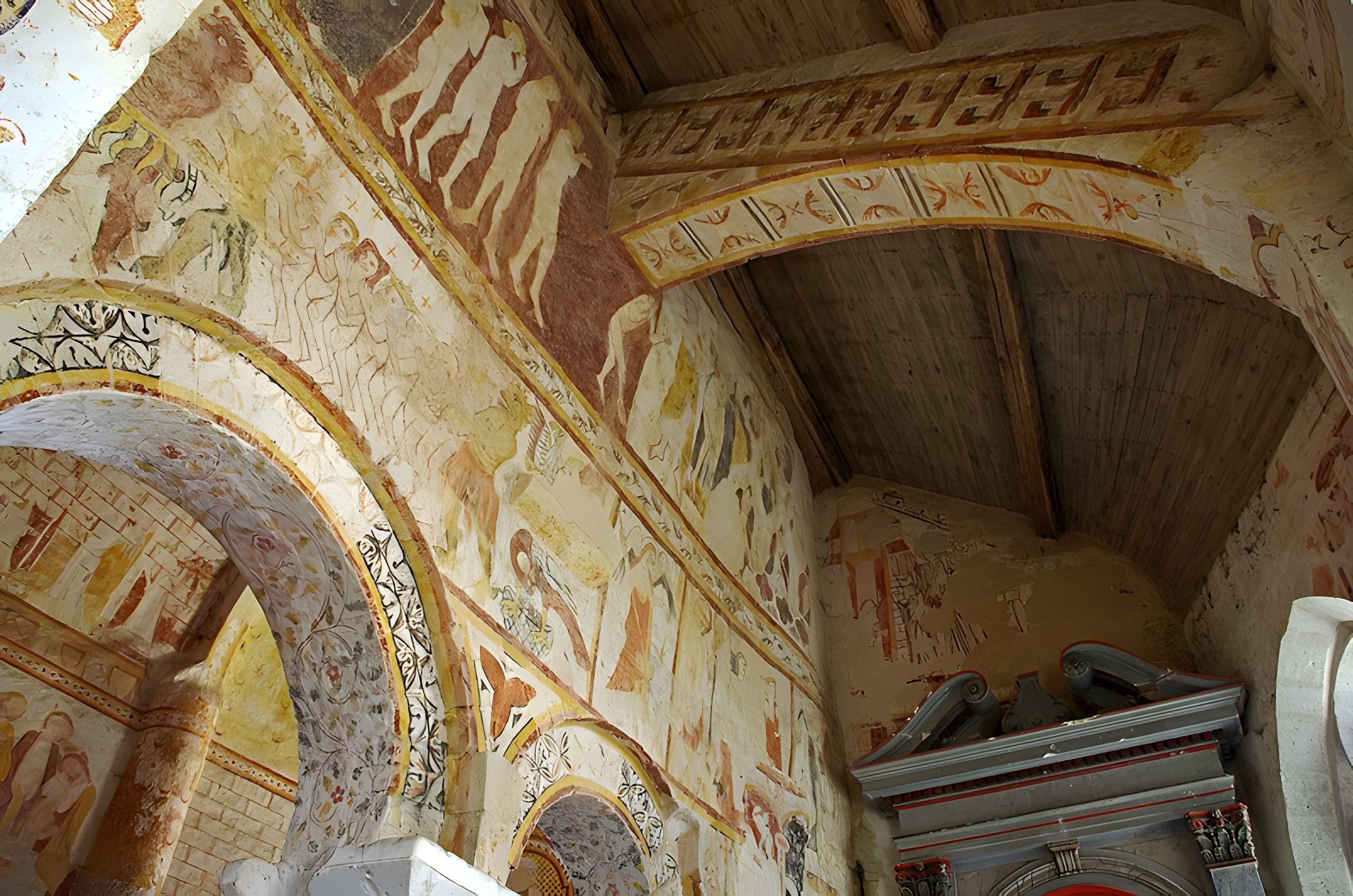 Église Saint-Genest de Lavardin