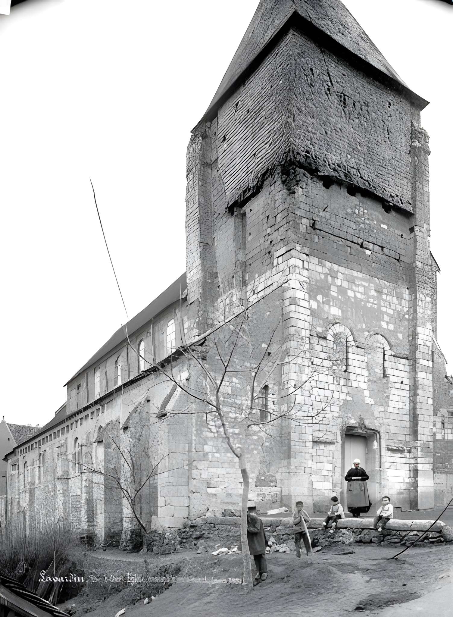 Église Saint-Genest de Lavardin