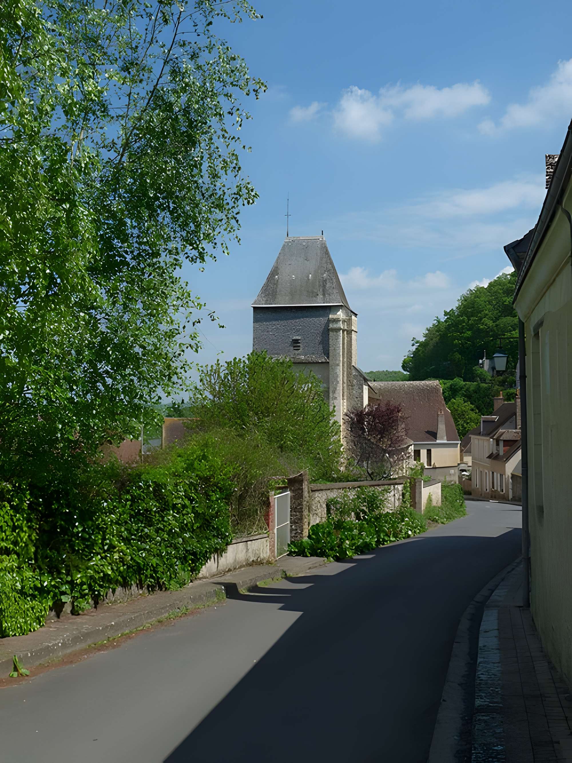 Église Saint-Genest de Lavardin