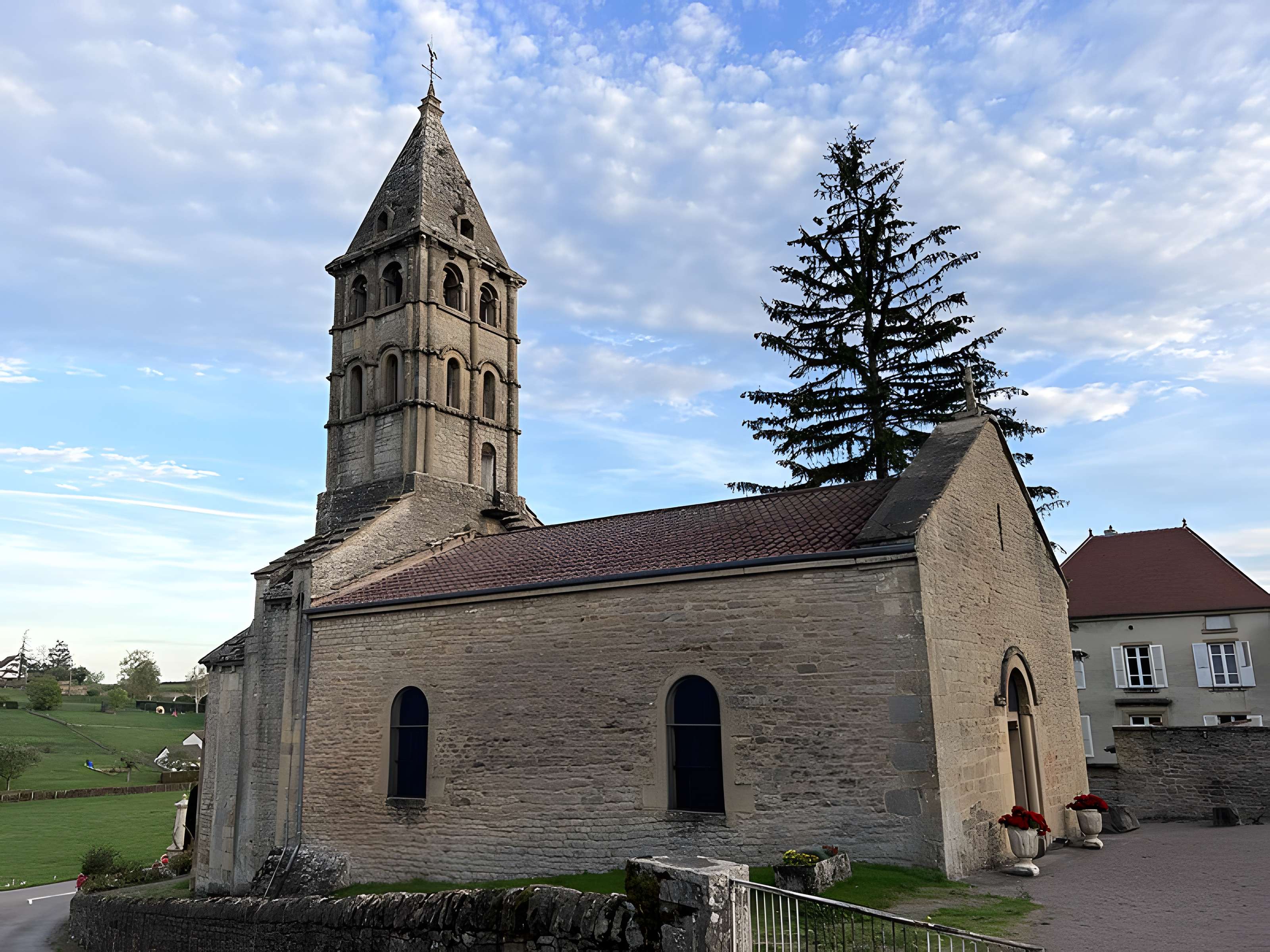 Église Saint-Martin de Vareilles