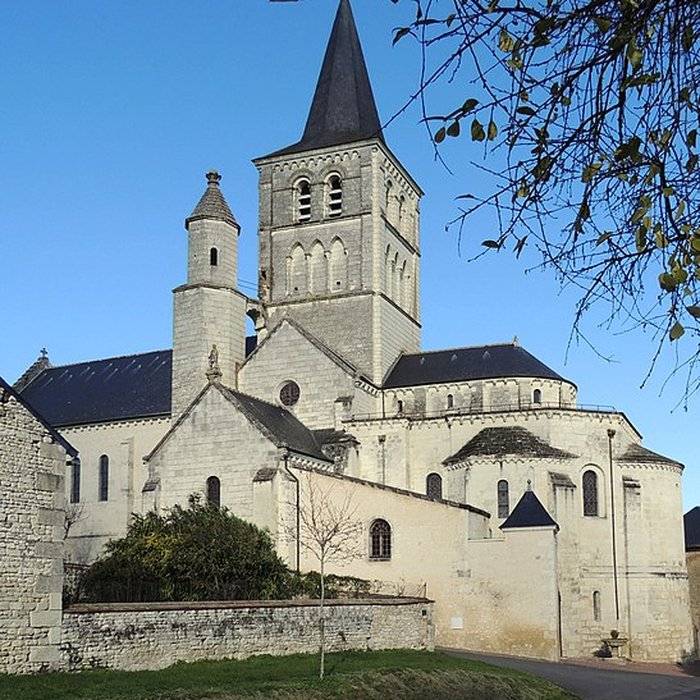 Photo de Église Saint-Georges de Faye-la-Vineuse