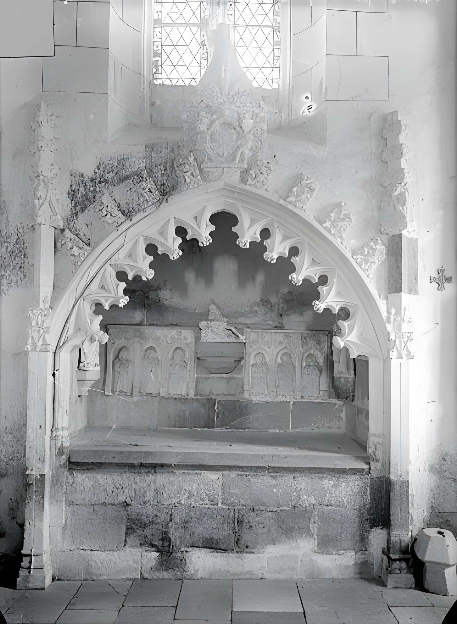 Église Saint-Georges de Saint-Jeanvrin
