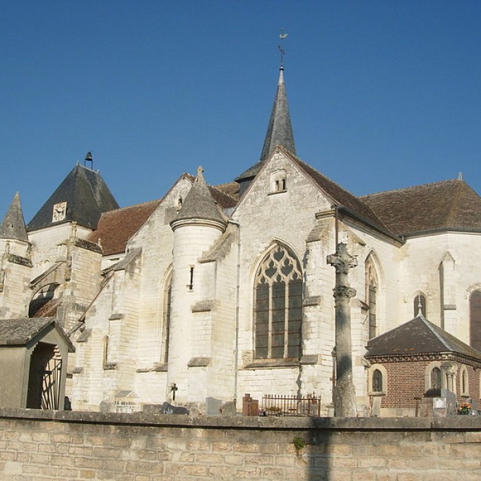 Photo de Église Saint-Georges de Trouans et croix