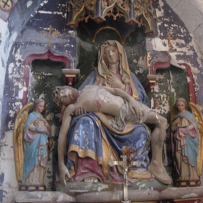 Photo de Église Saint-Georges de Trouans et croix