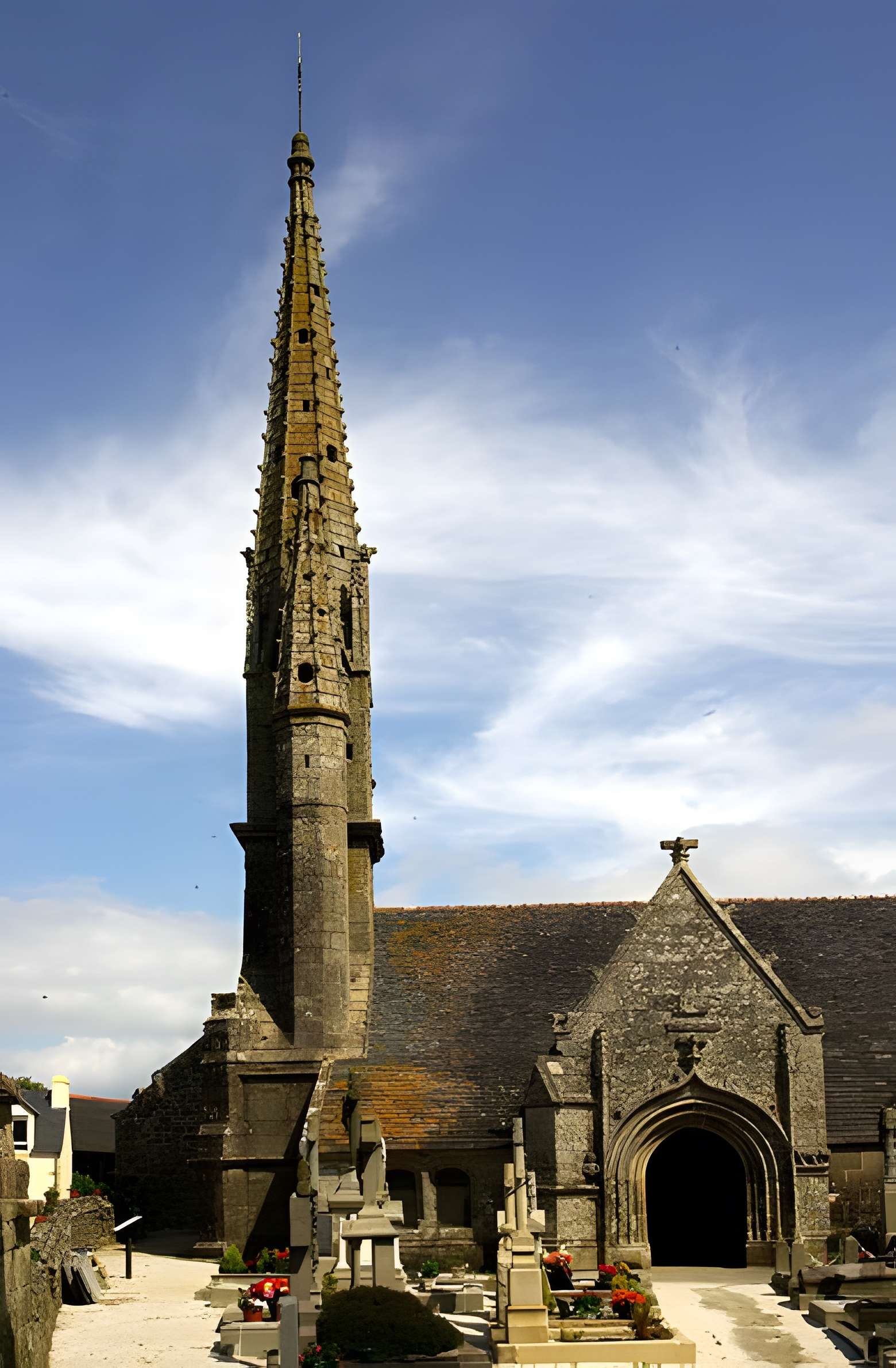 Église Saint-Germain de Kerlaz 