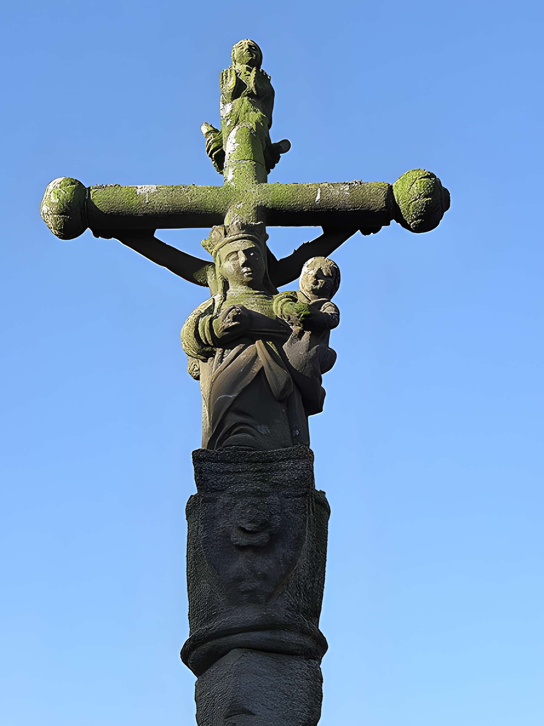 Église Saint-Germain de Kerlaz