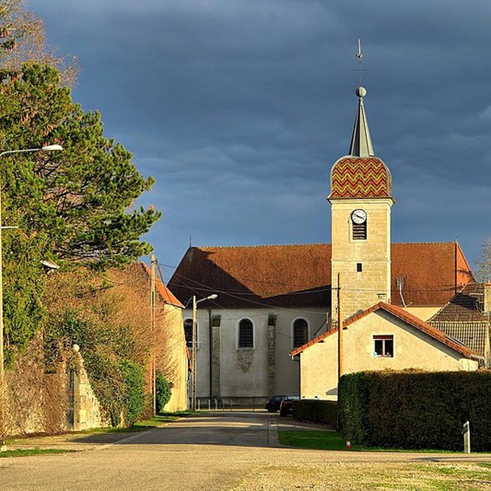 Photo de Église Saint-Germain de Parcey et croix