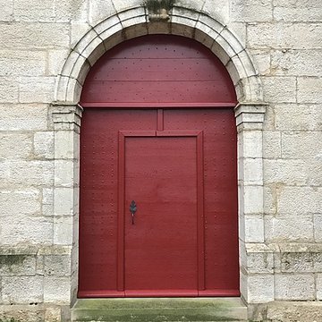 Église Saint-Germain de Parcey et croix