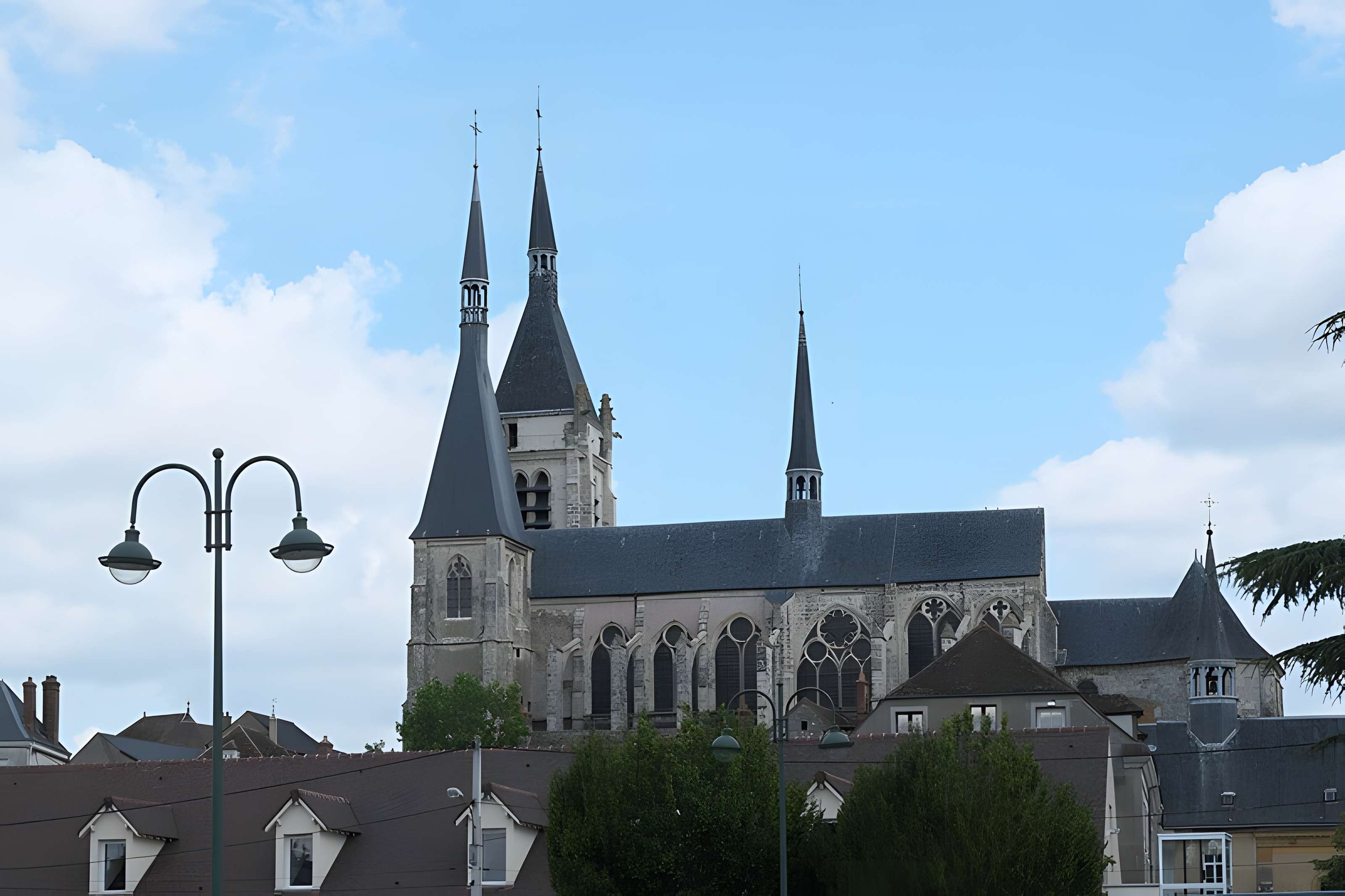 Église Saint-Germain-d'Auxerre de Dourdan