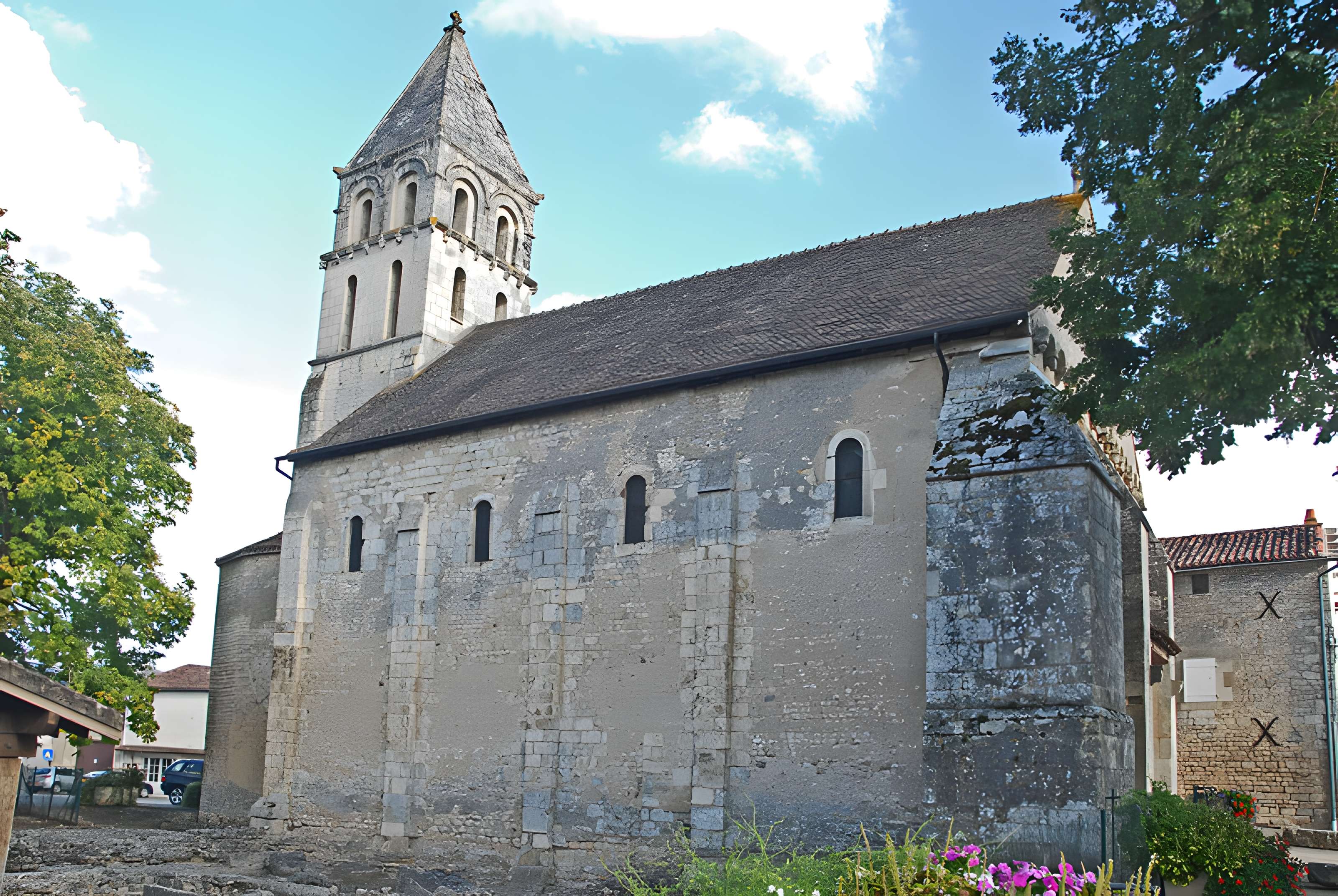 Église Saint-Gervais-et-Saint-Protais de Civaux