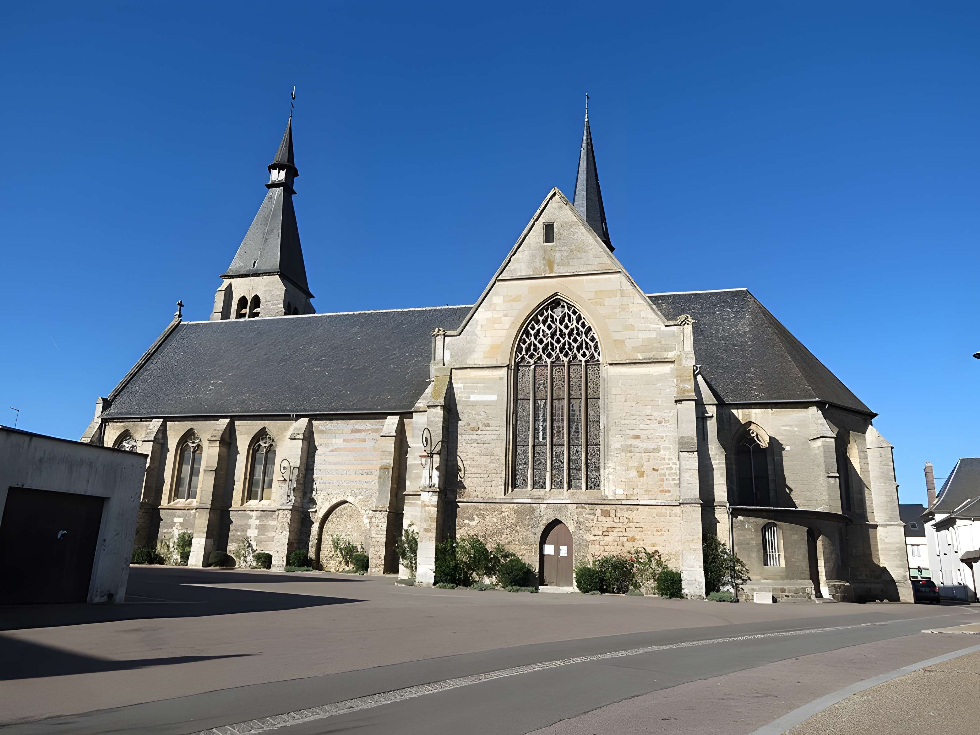 Église Saint-Gervais-Saint-Protais d'Étrépagny