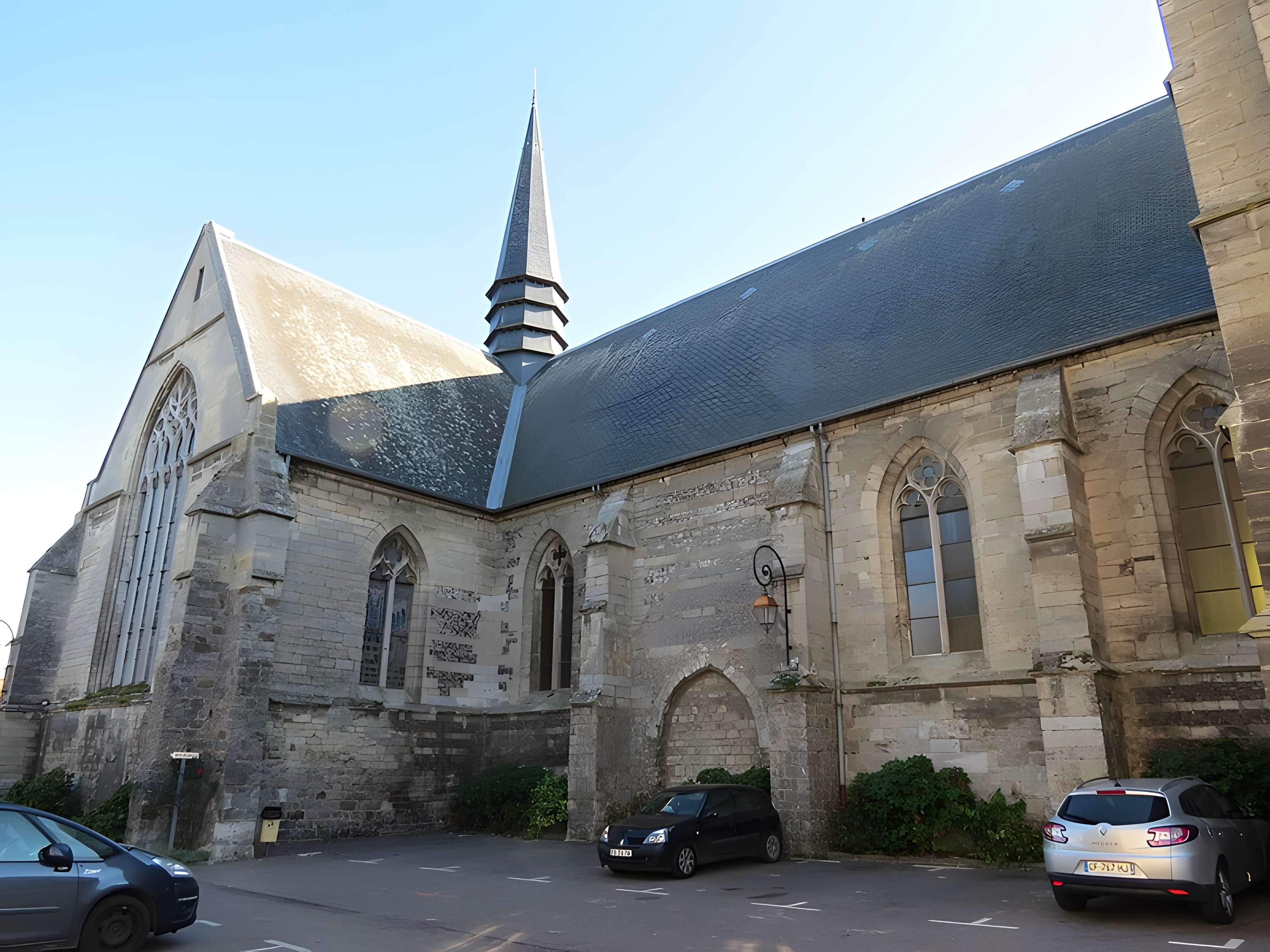 Église Saint-Gervais-Saint-Protais d'Étrépagny