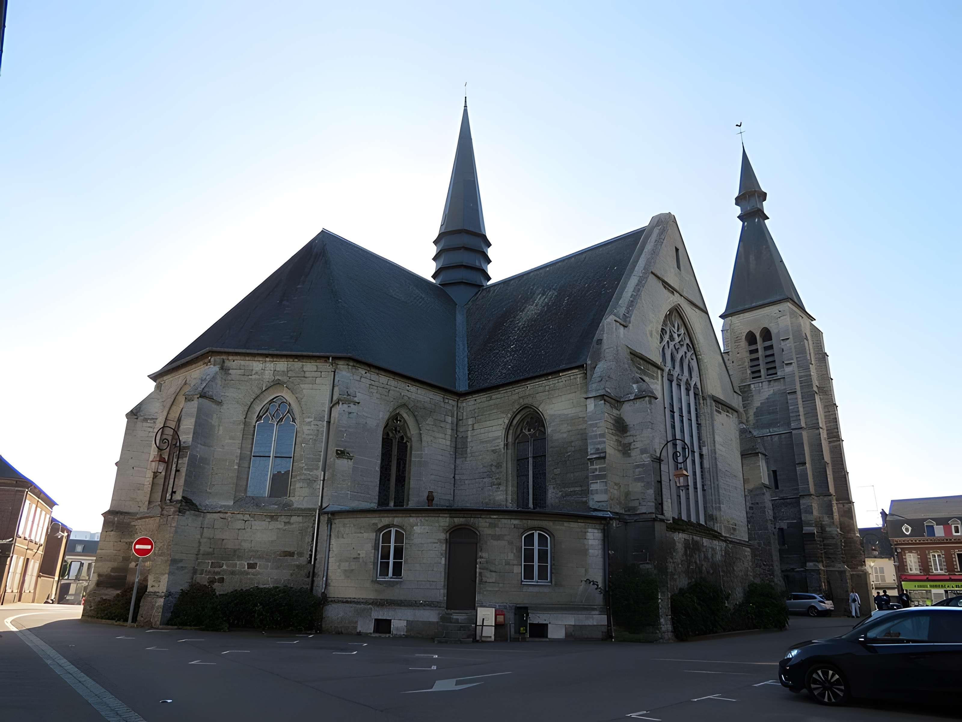 Église Saint-Gervais-Saint-Protais d'Étrépagny