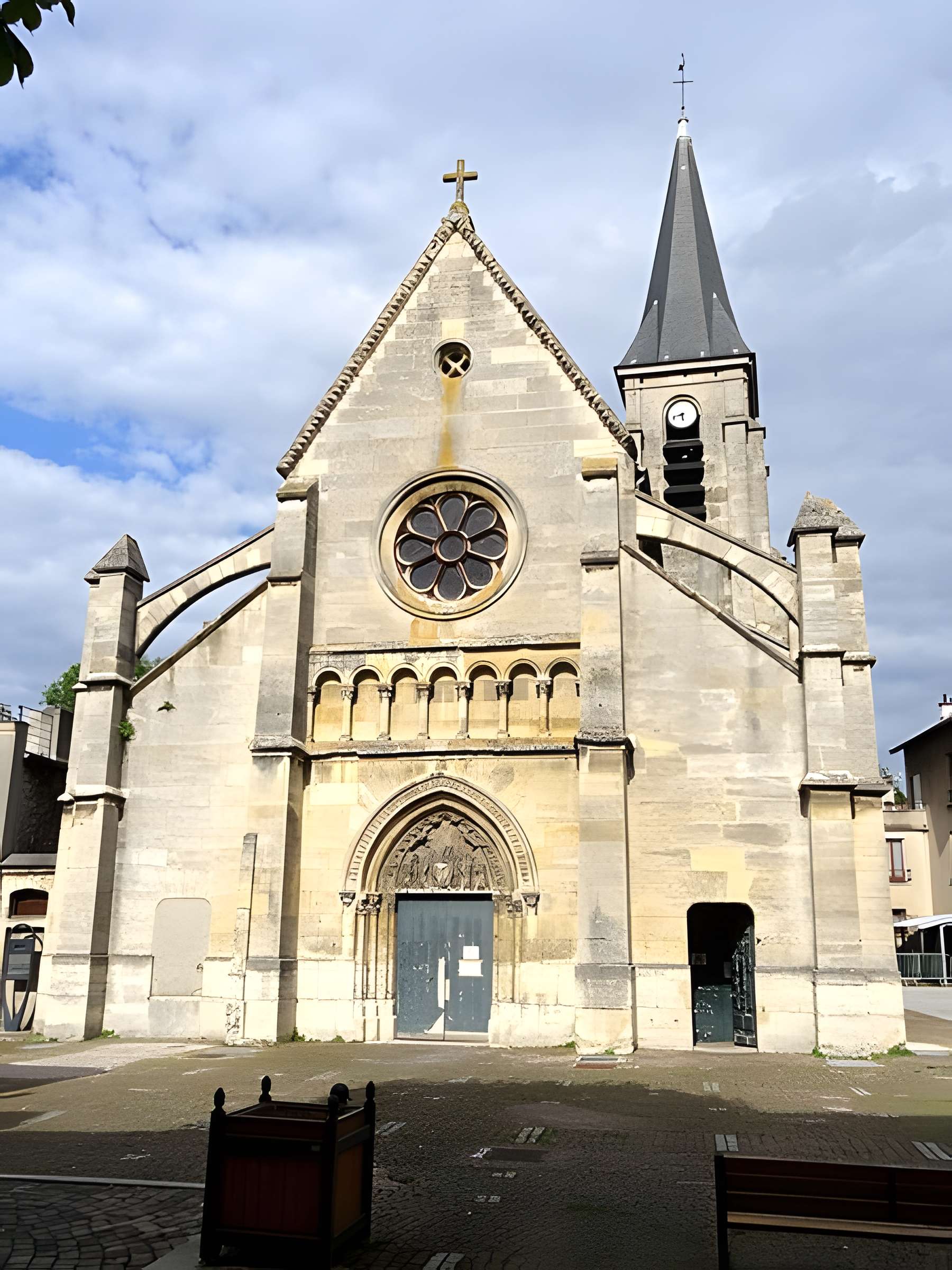 Église Saint-Hermeland de Bagneux