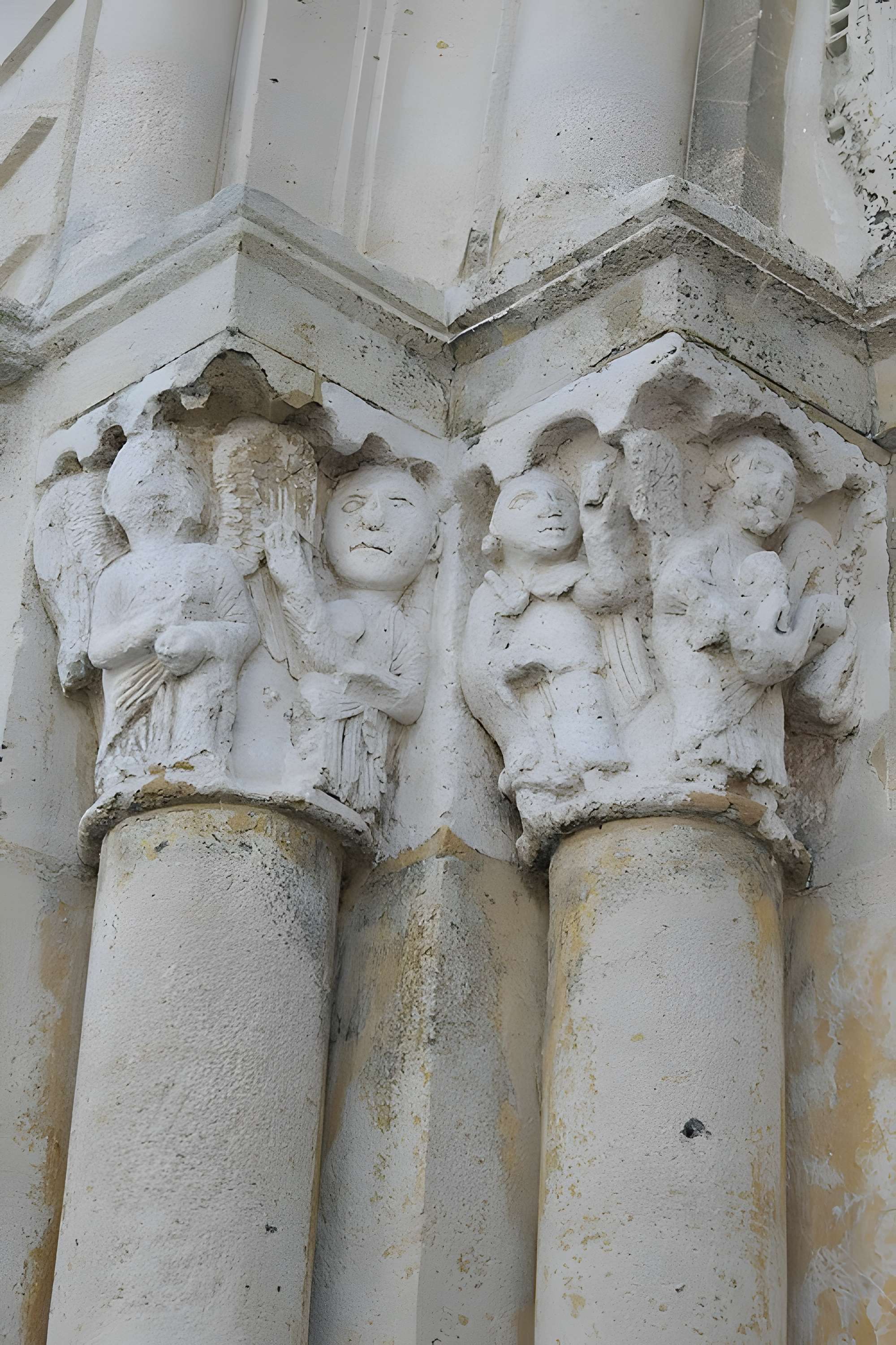 Église Saint-Hermeland de Bagneux