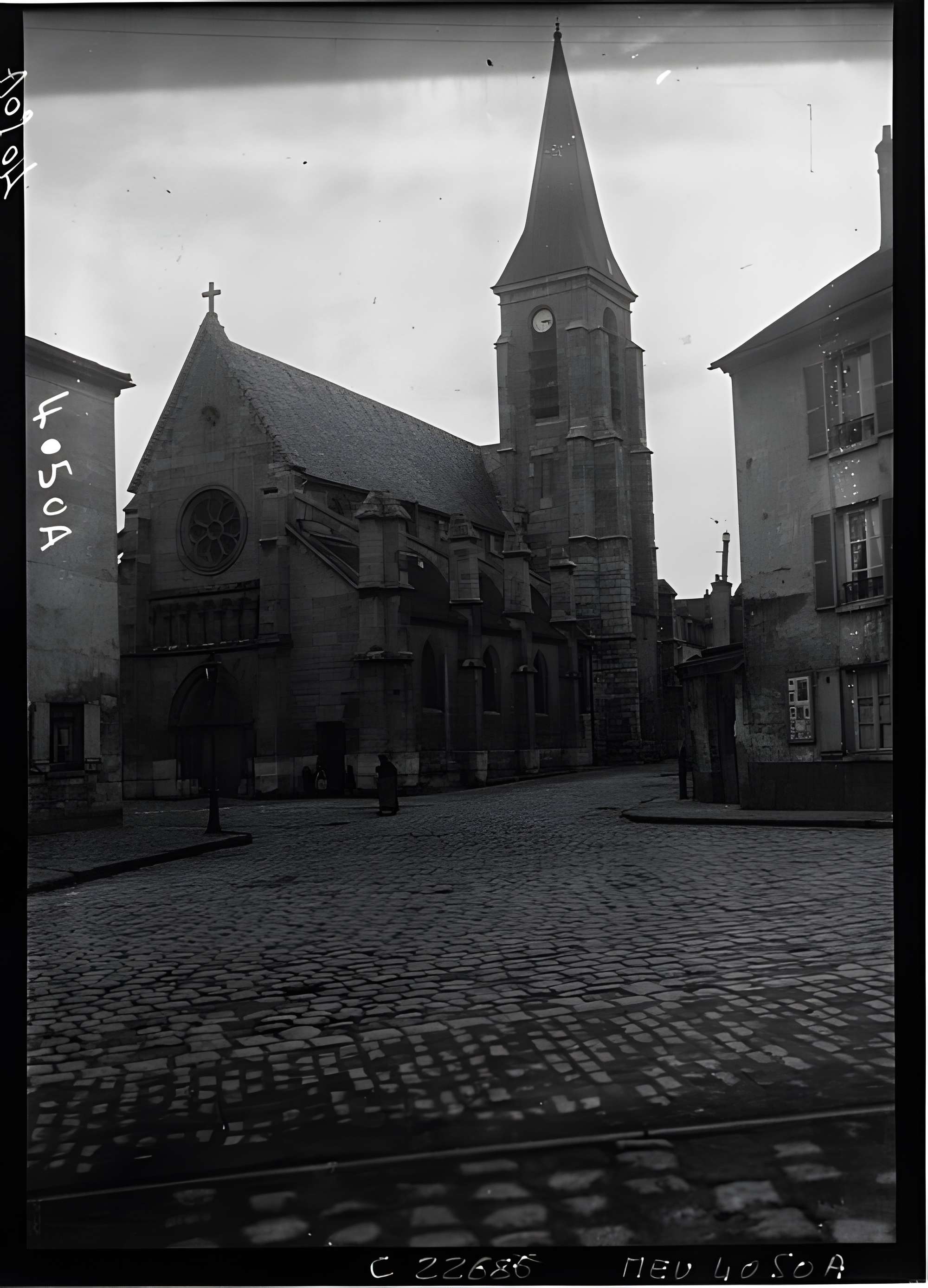 Église Saint-Hermeland de Bagneux