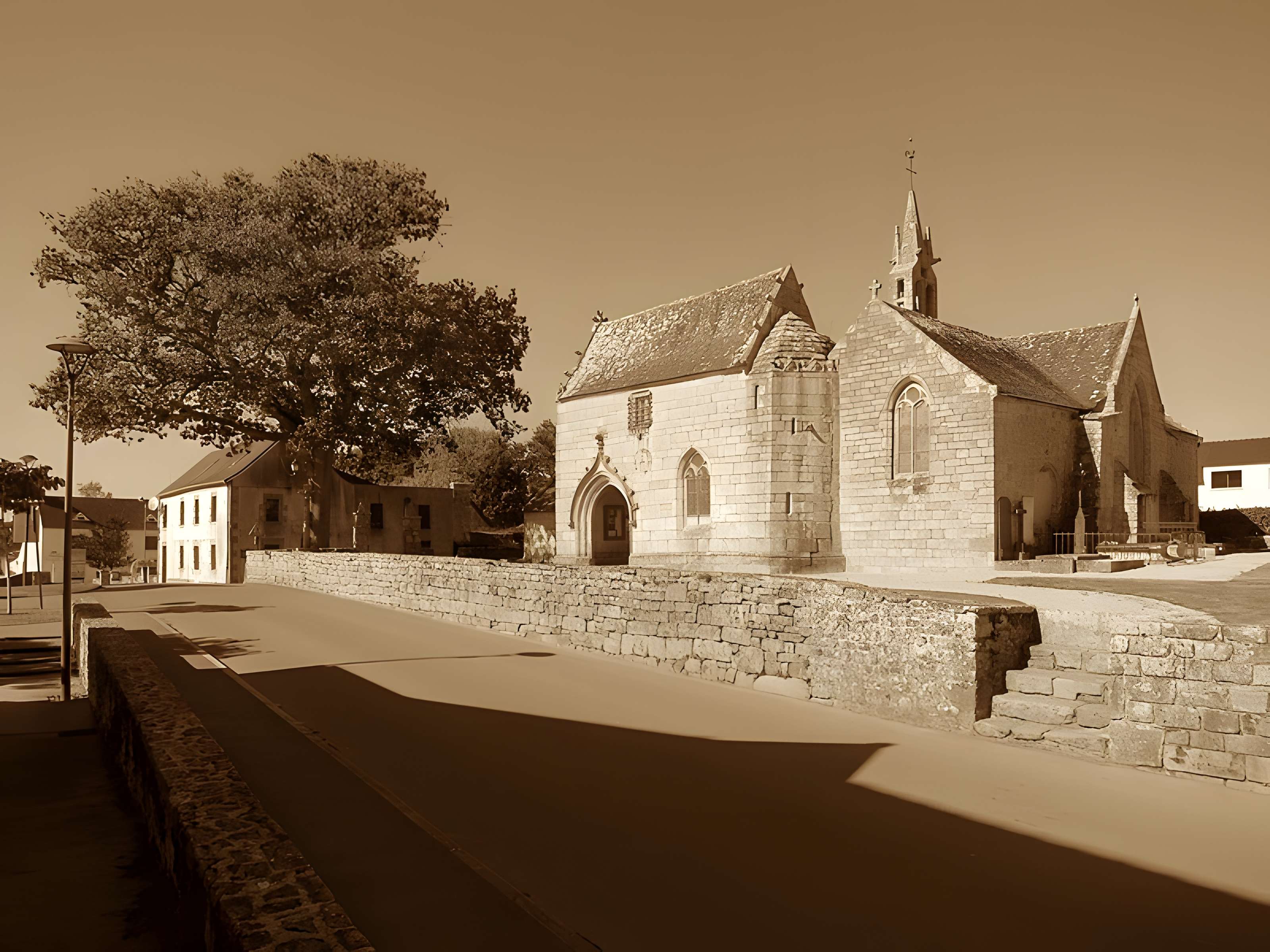 Église Saint-Hilaire de Clohars-Fouesnant