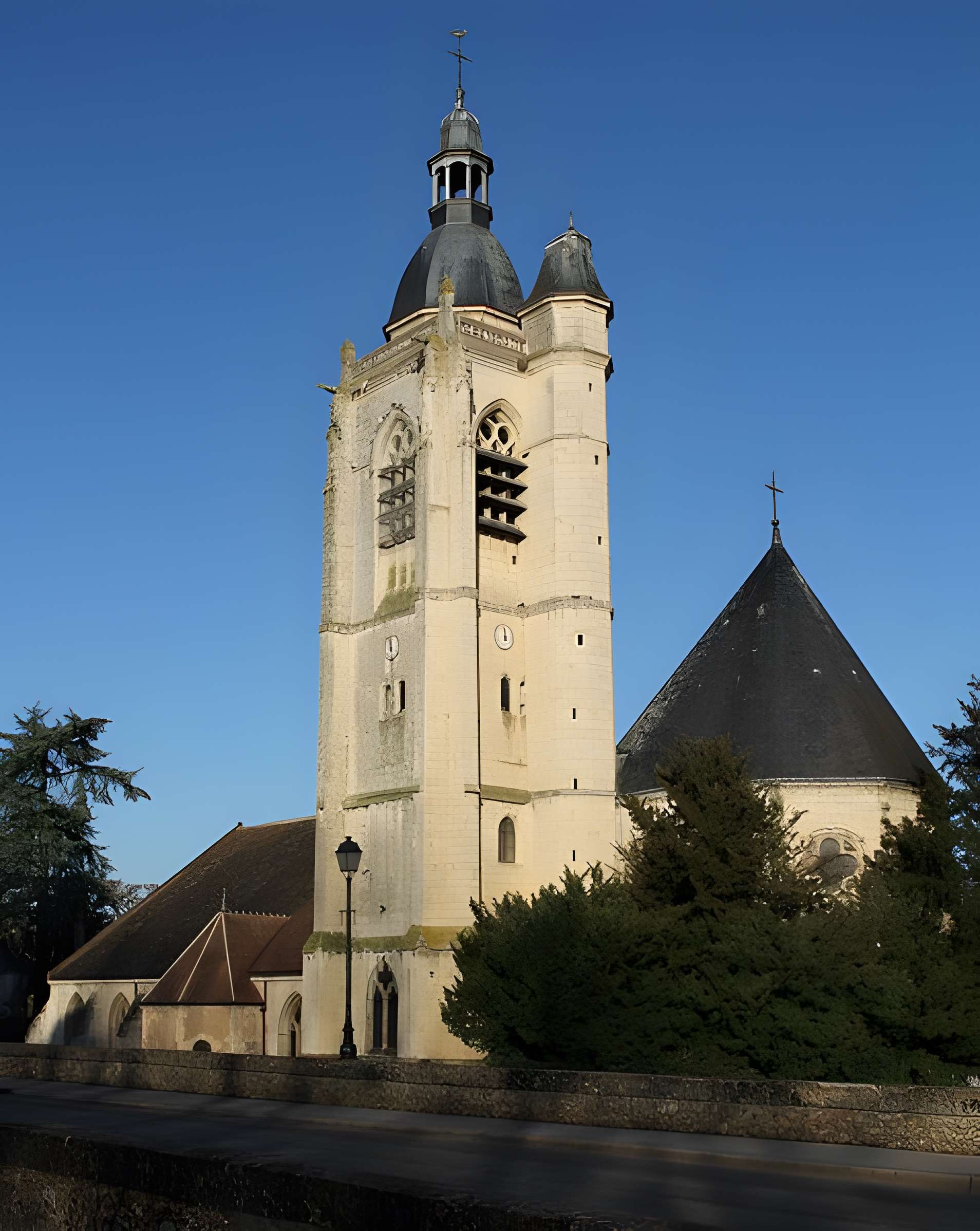 Église Saint-Hilaire de Nogent-le-Rotrou
