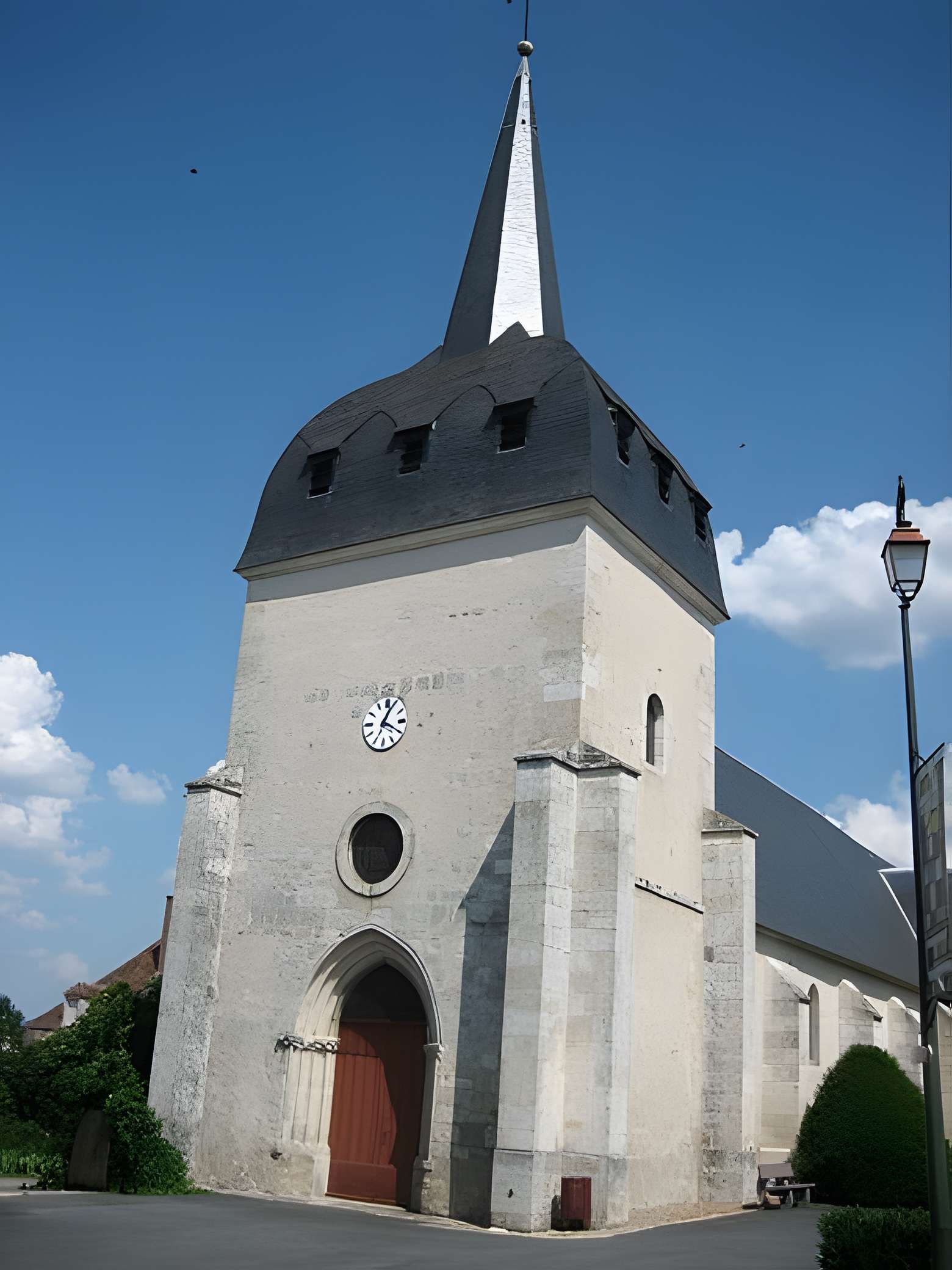 Église Saint-Hilaire de Saint-Hilaire-en-Lignières 