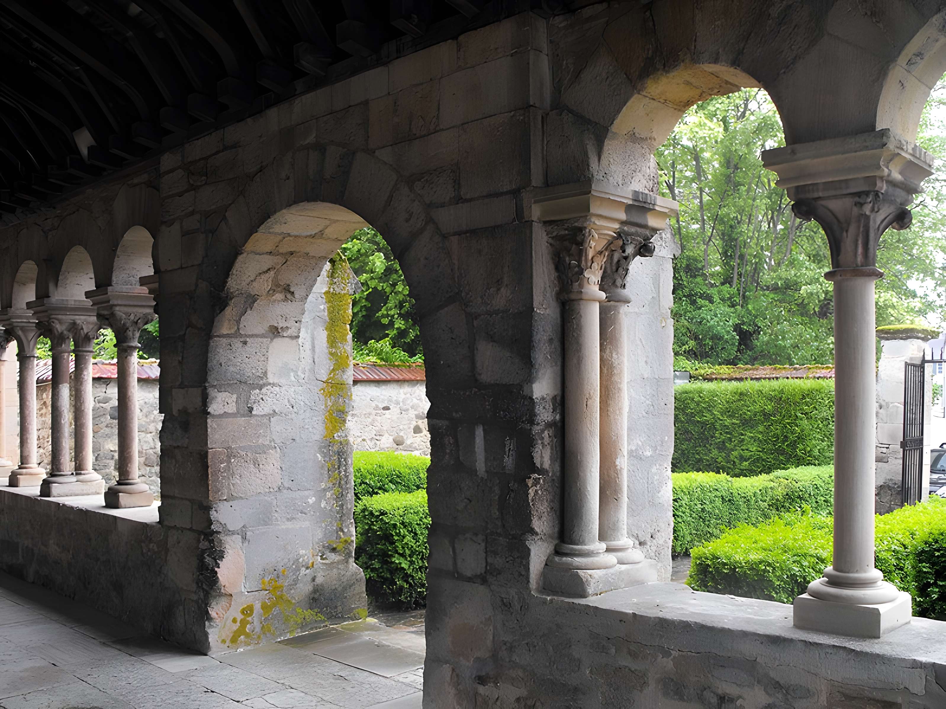 Église Saint-Hilaire de Saint-Thierry