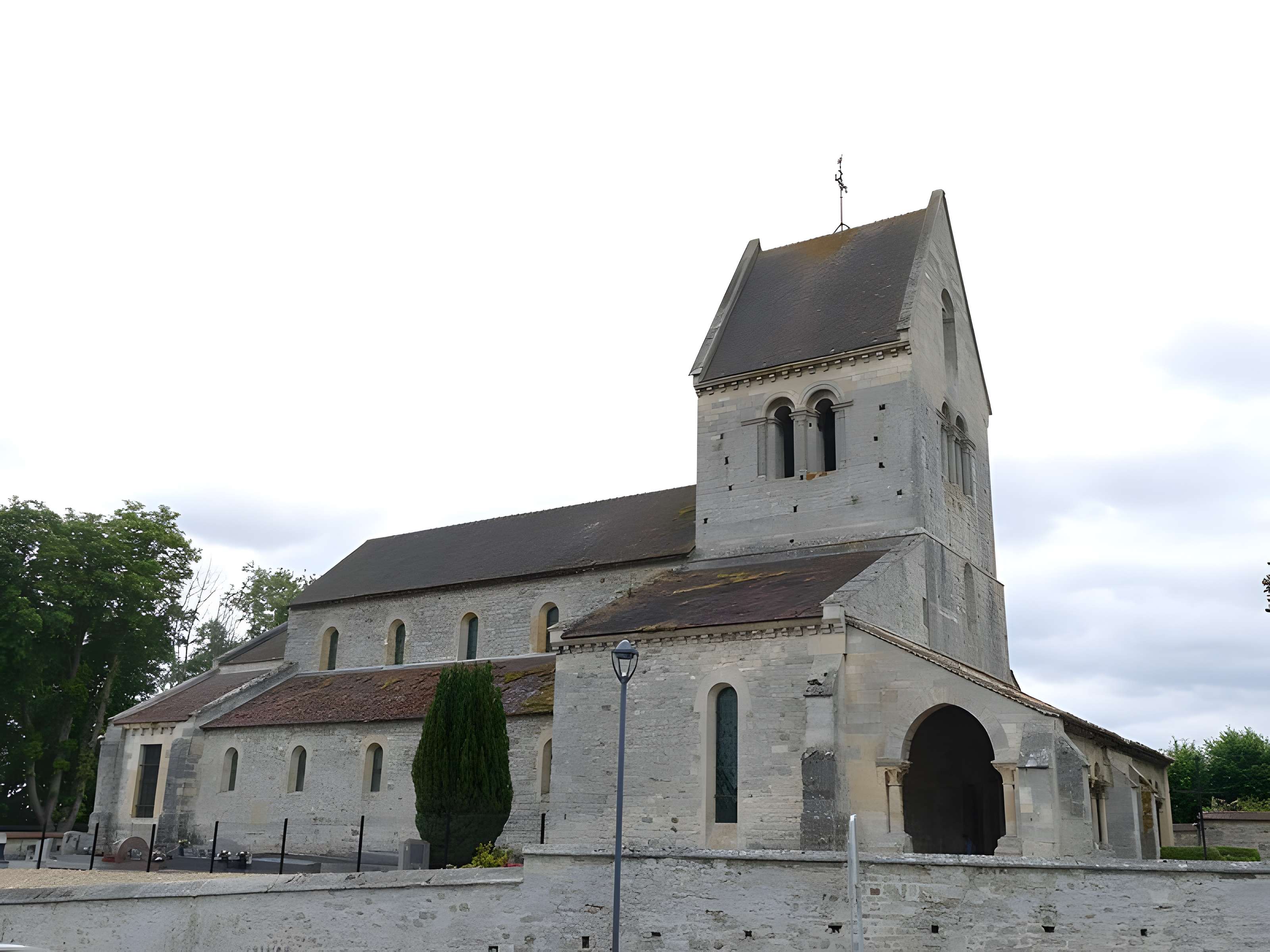 Église Saint-Hilaire de Saint-Thierry