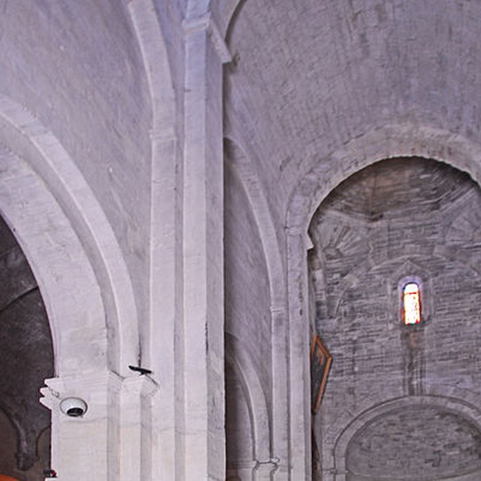 Photo de Église Saint-Michel de La Garde-Adhémar