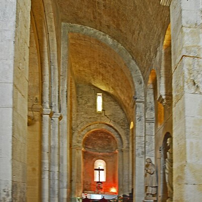 Photo de Église Saint-Michel de La Garde-Adhémar