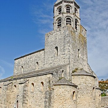 Église Saint-Michel de La Garde-Adhémar