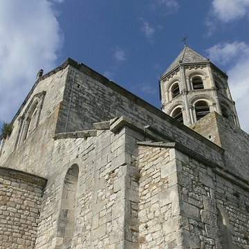Église Saint-Michel de La Garde-Adhémar