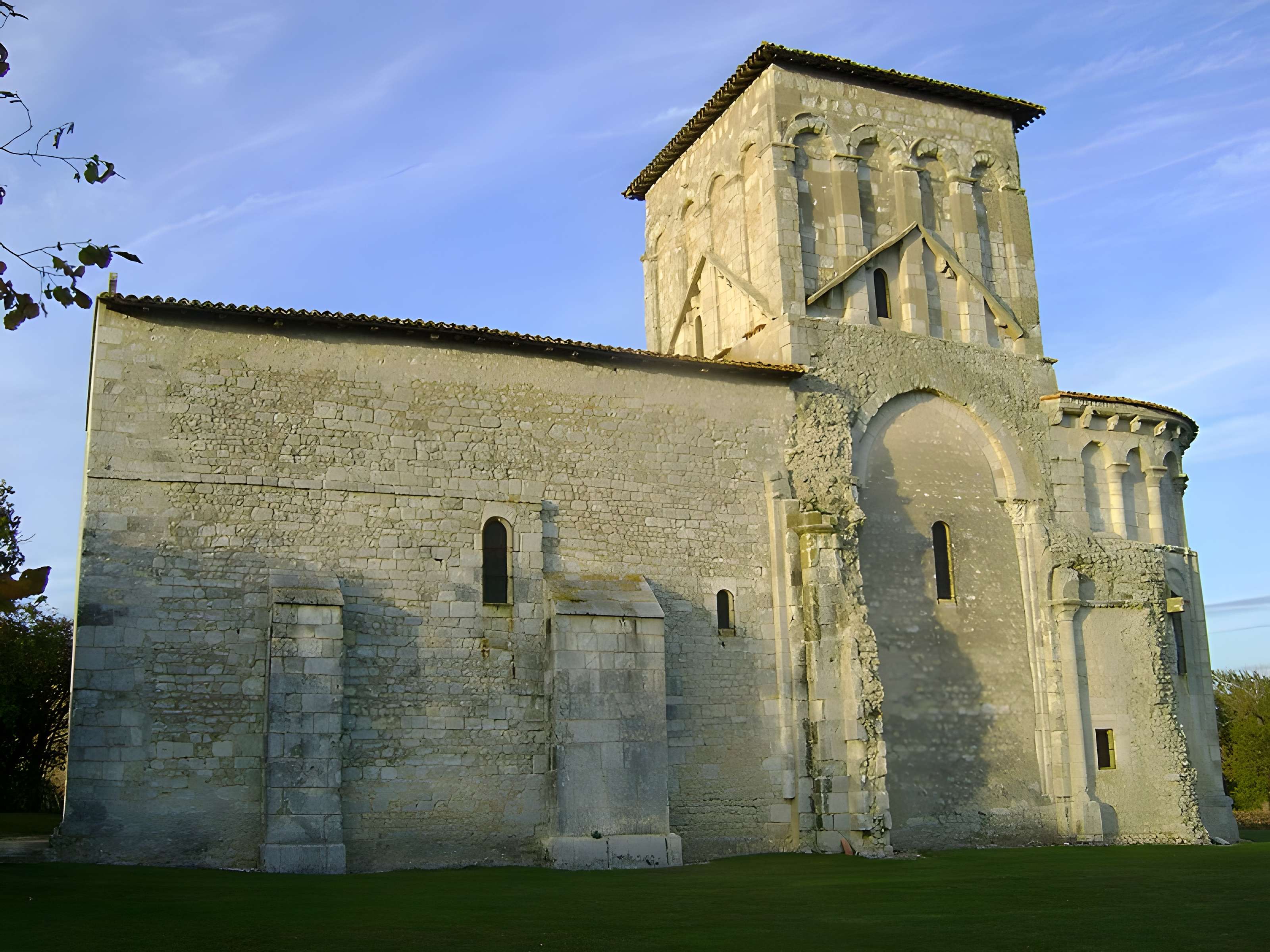 Église Saint-Jacques de Conzac