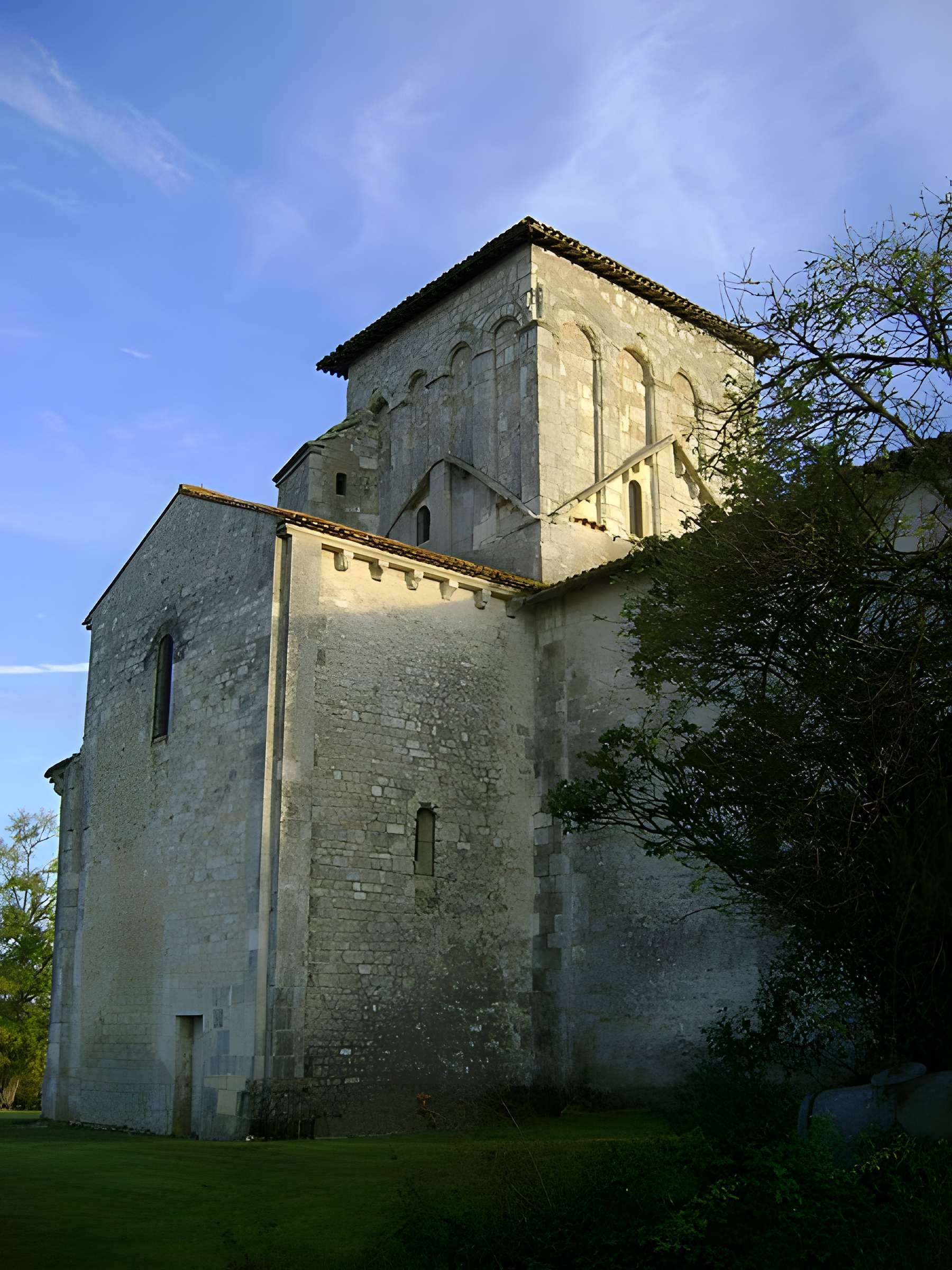 Église Saint-Jacques de Conzac