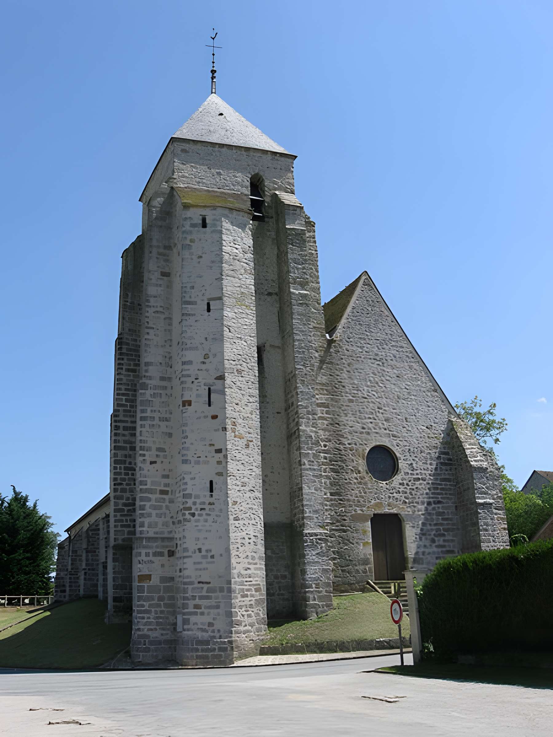 Église Saint-Jacques de Montigny-le-Guesdier 