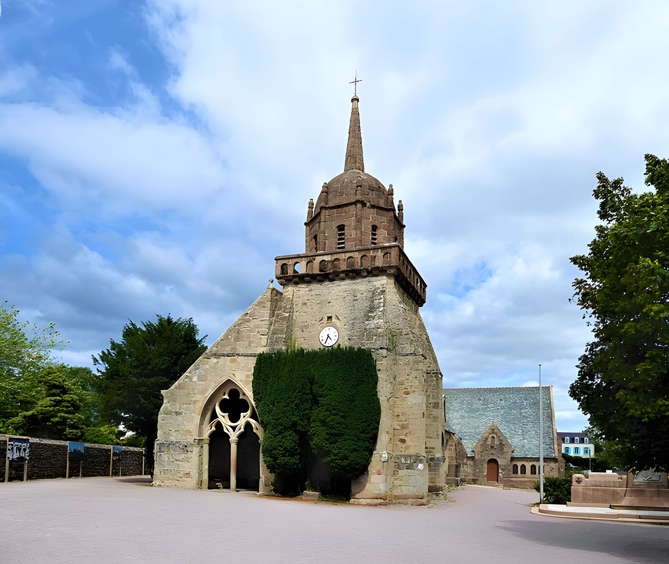 Église Saint-Jacques de Perros-Guirec
