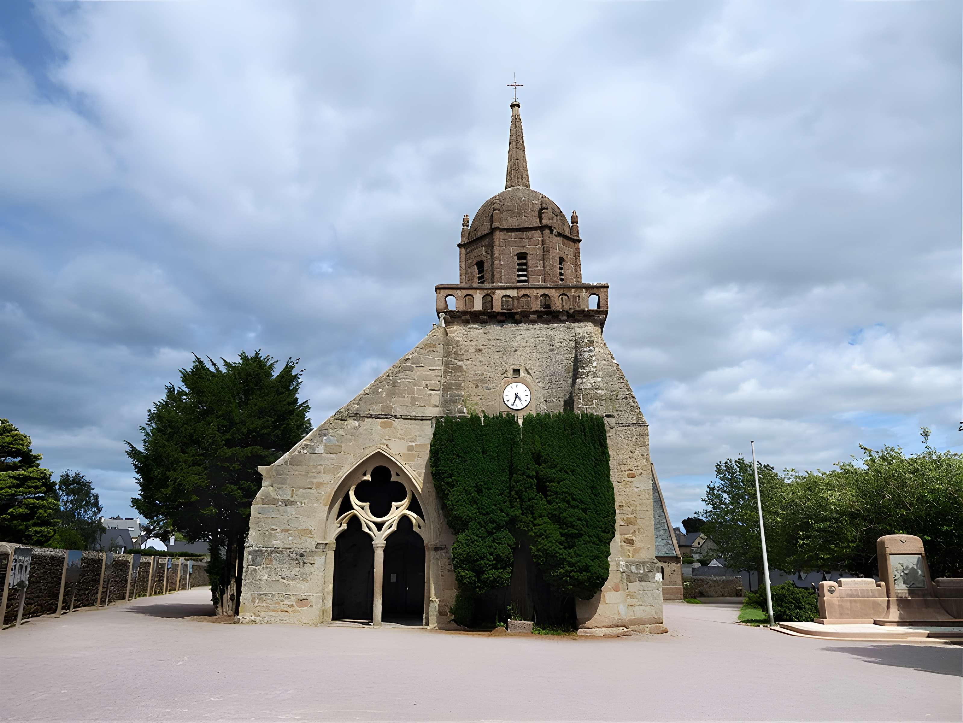 Église Saint-Jacques de Perros-Guirec